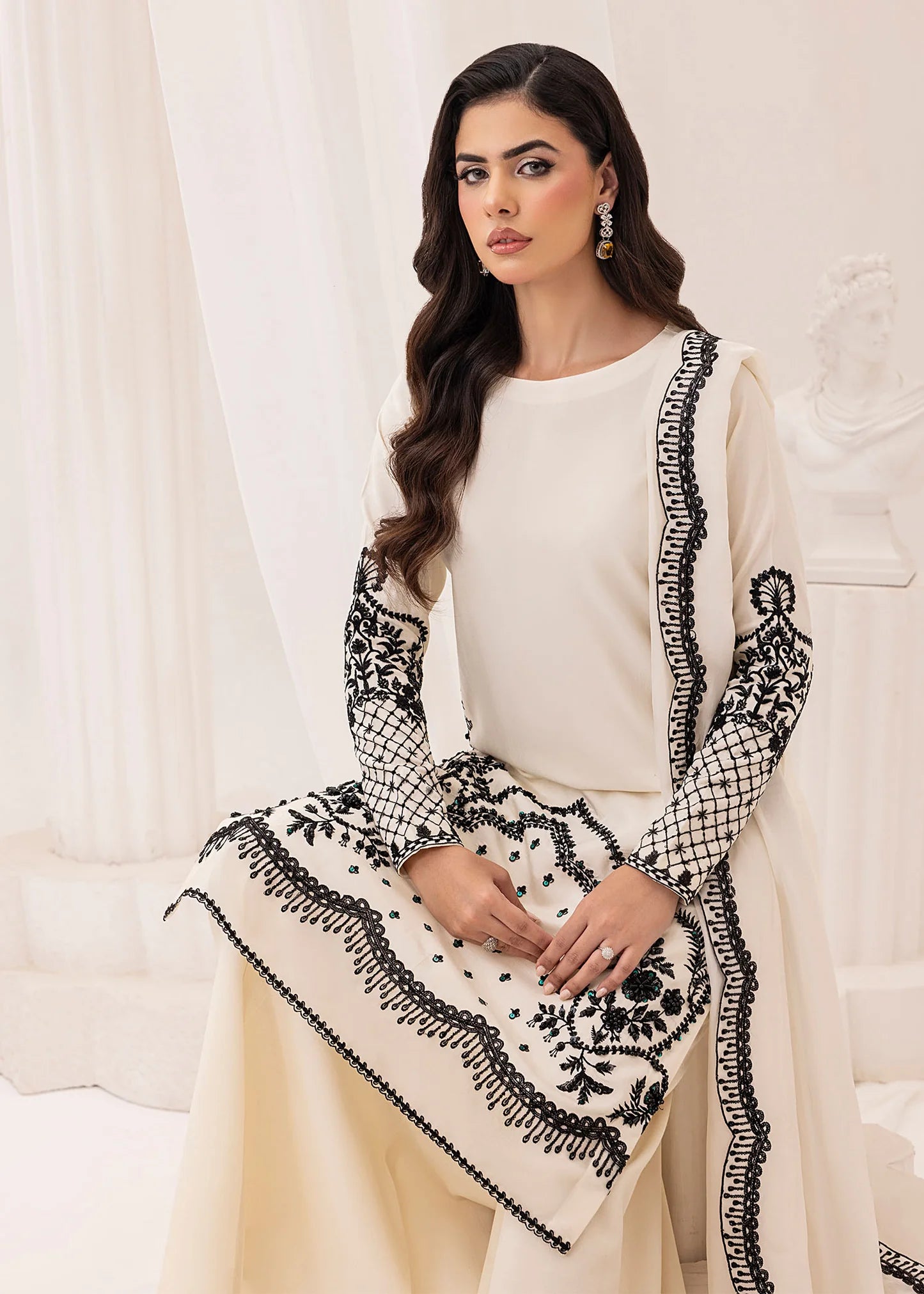 Noir Pearl Silk Pret 3 PCs