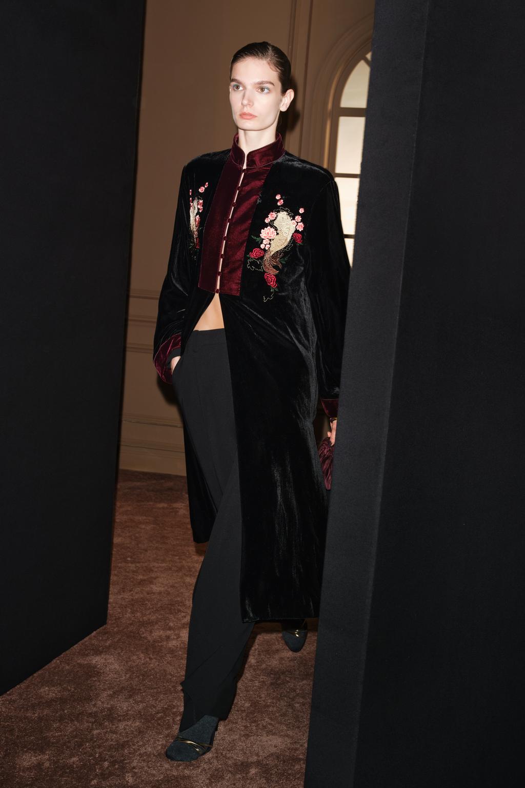Noir Royale Coat