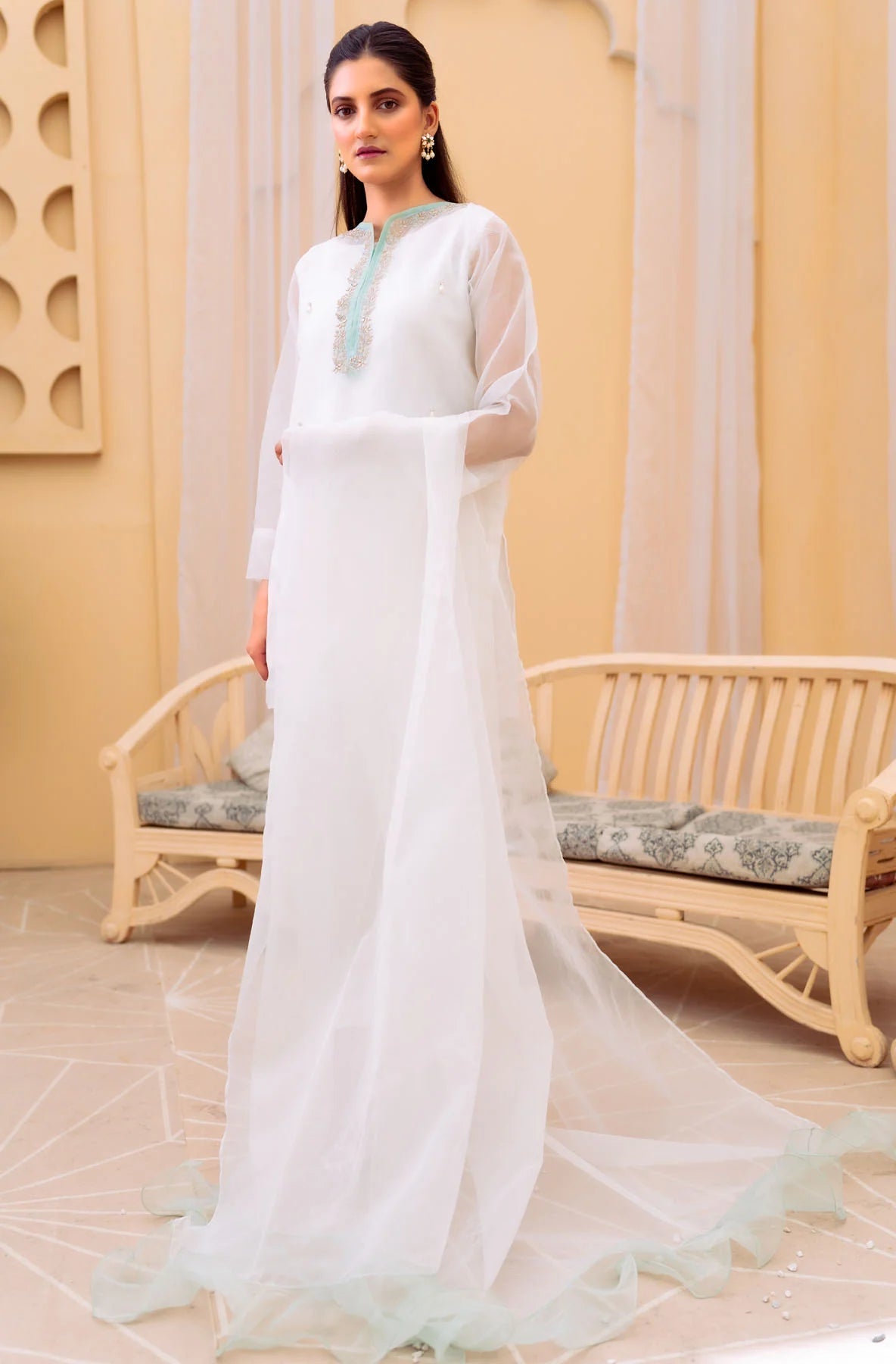 WHITE LOTUS TISSUE ORGANZA PRET 3 PCs