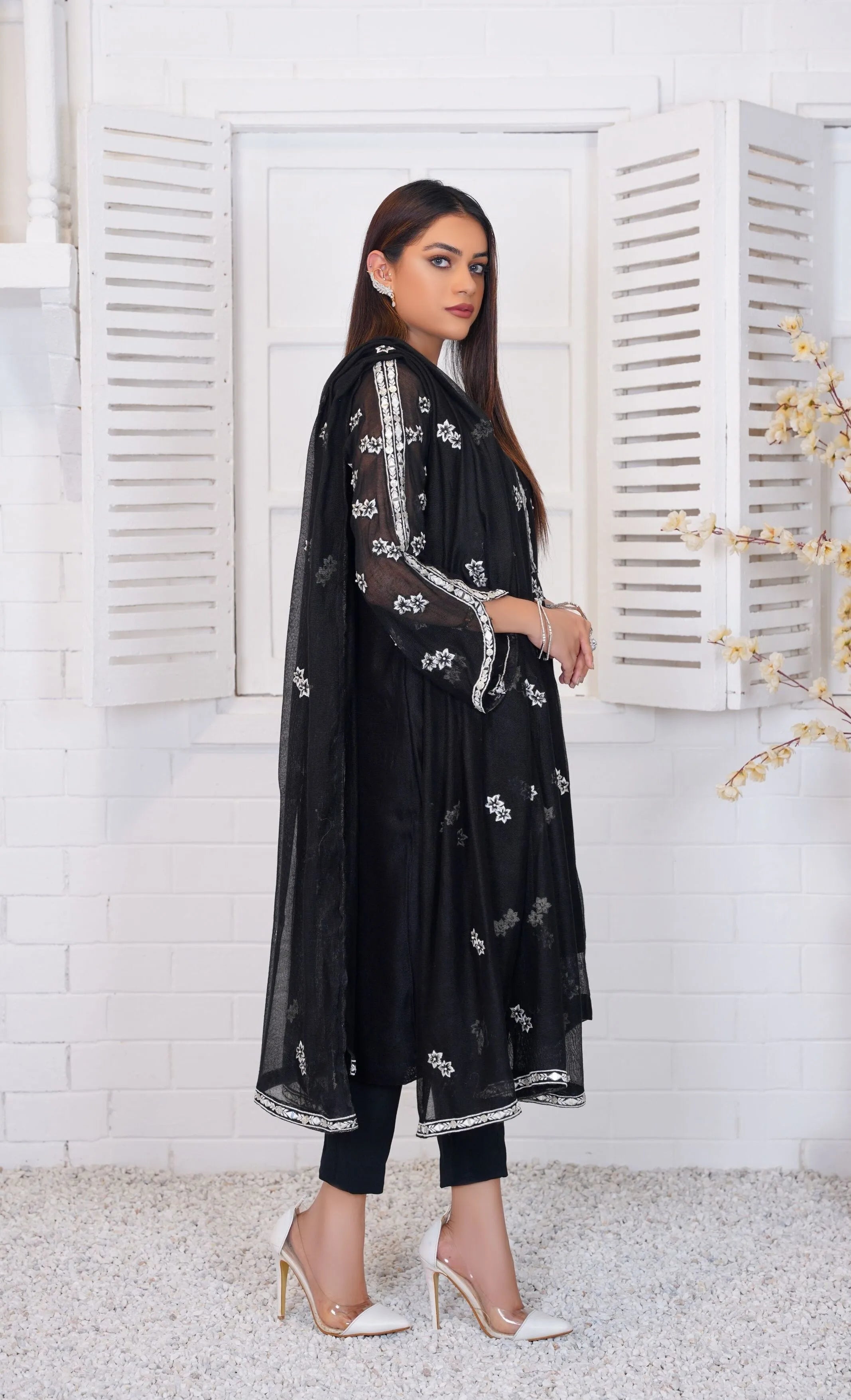 Diya Khadi Net Pret