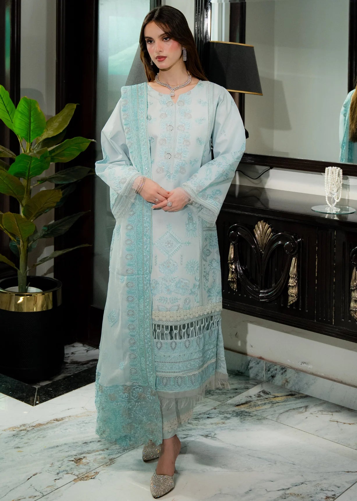 Evren - Embroidered Lawn 3-Piece Set