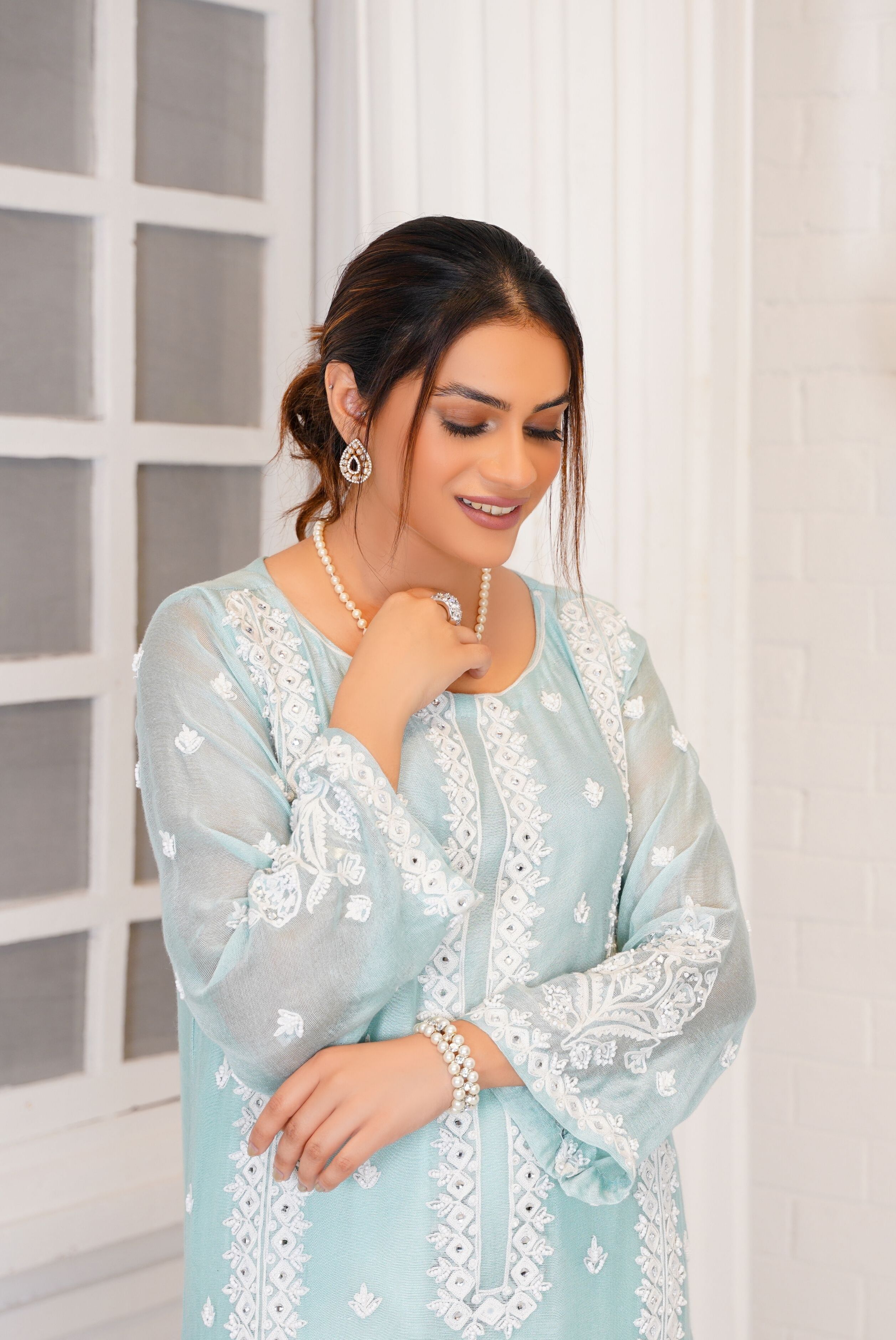 Zeenat Khadi Net Pret