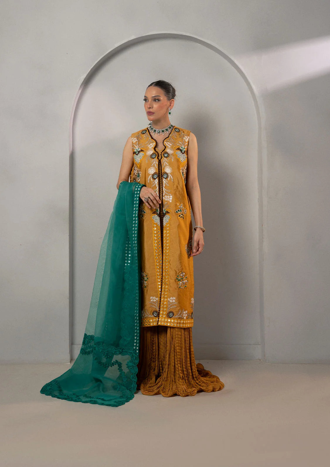 Mehr Embroidered SIlk Pret 4Pcs