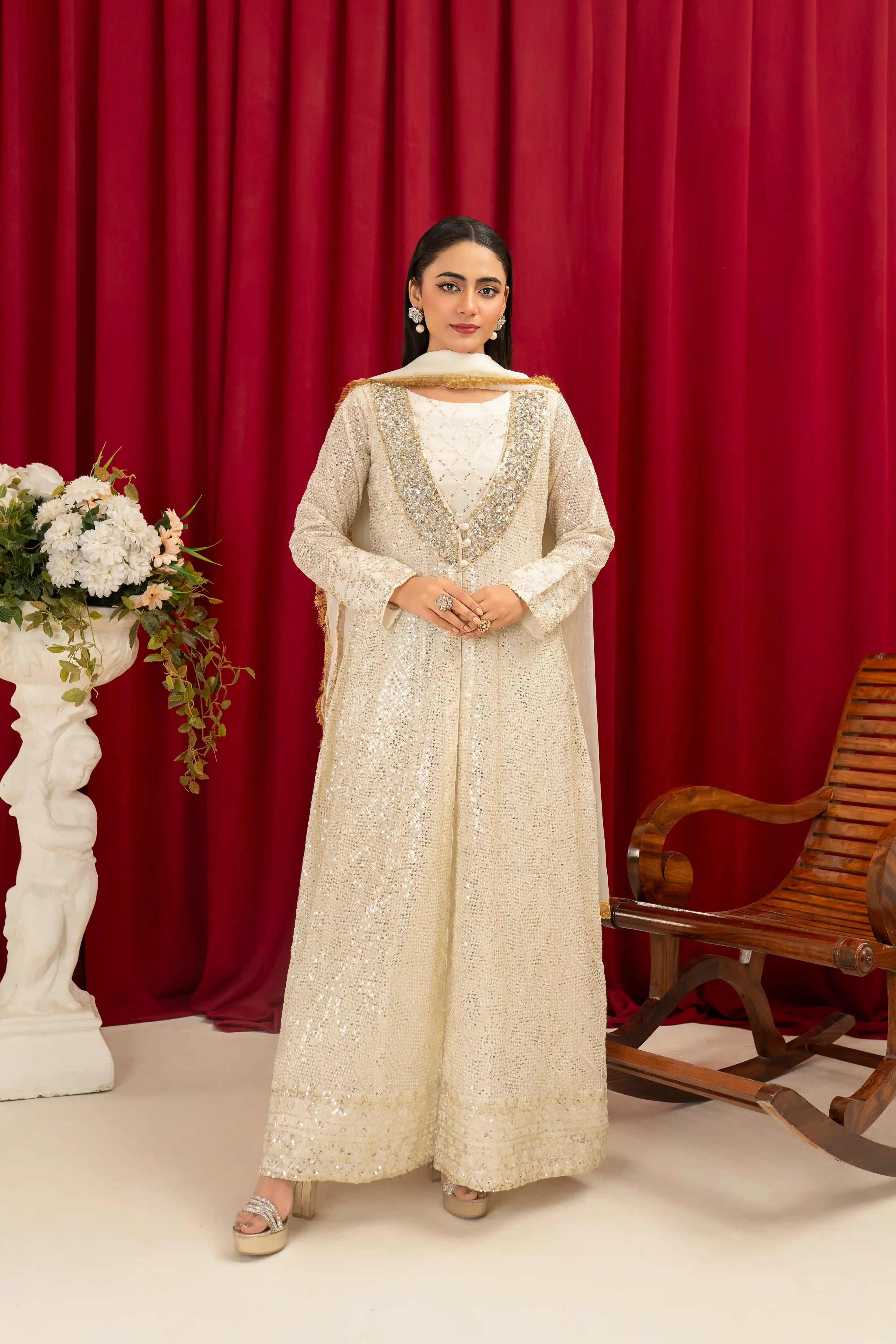 K-135-OFF WHITE Embroidered Chiffon Pret 4Pcs