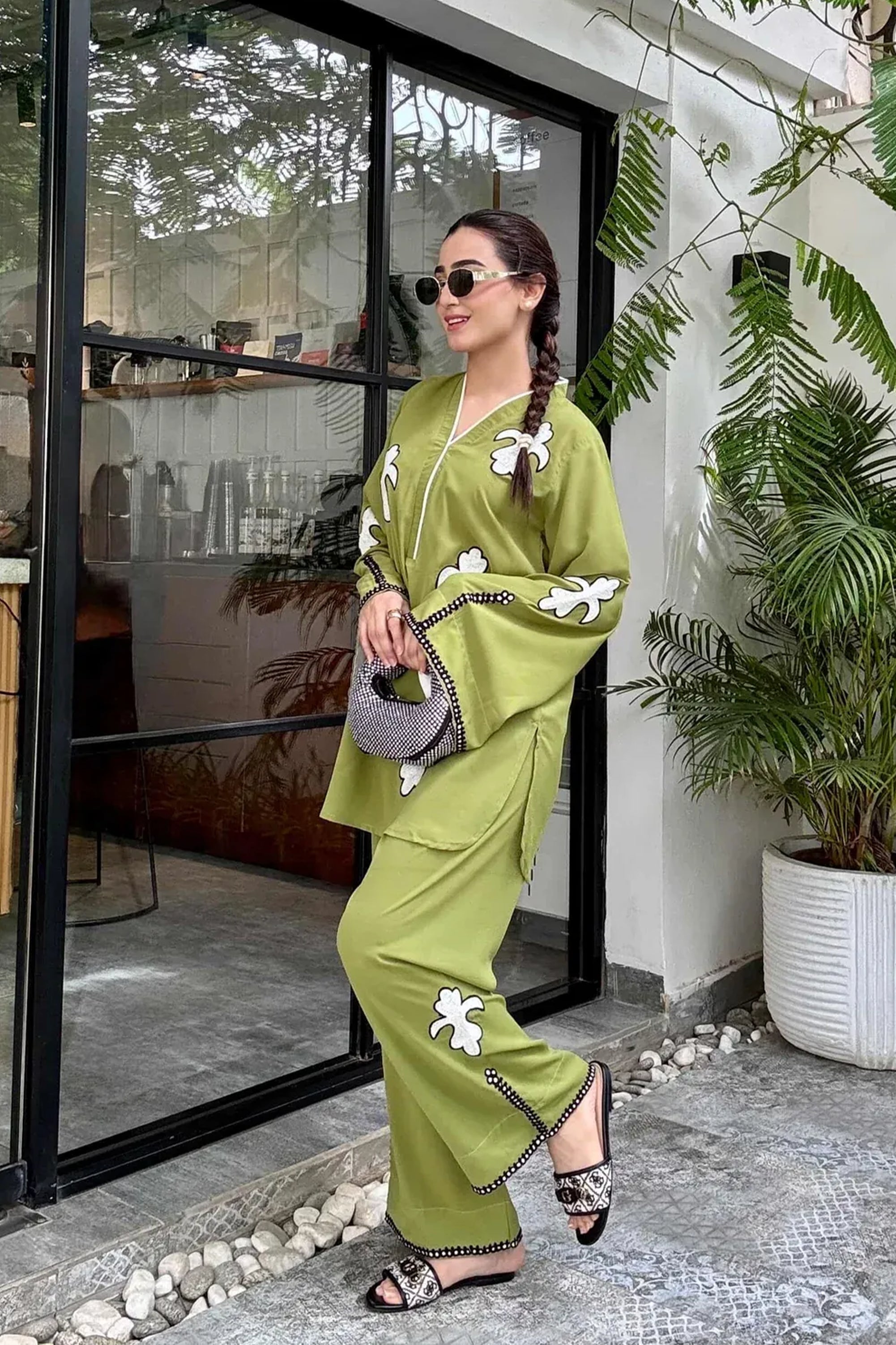 Parrot Green Embroidered Georgette Pret 2Pcs