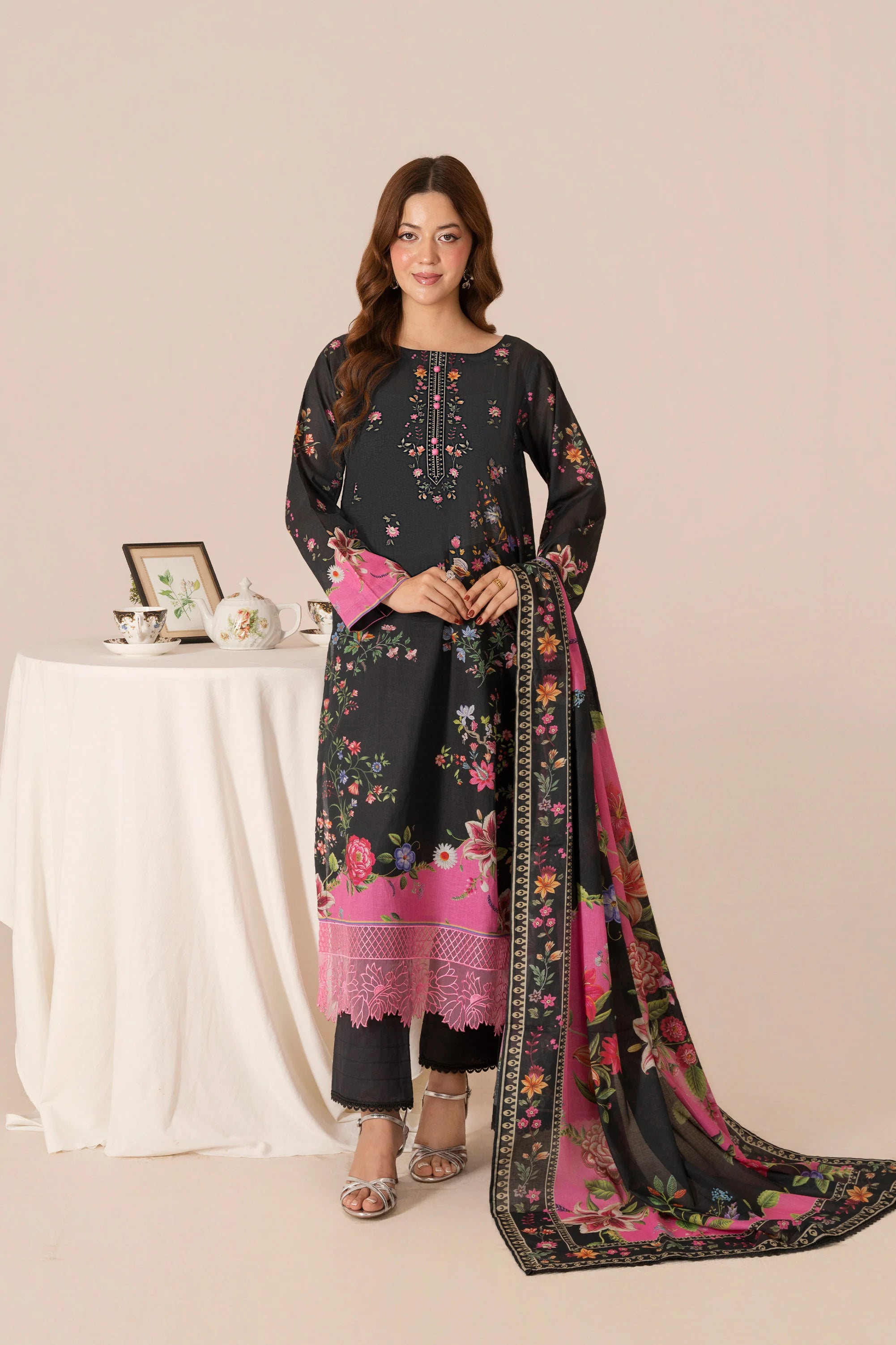 Printed Aniq Lawn Pret 3Pcs