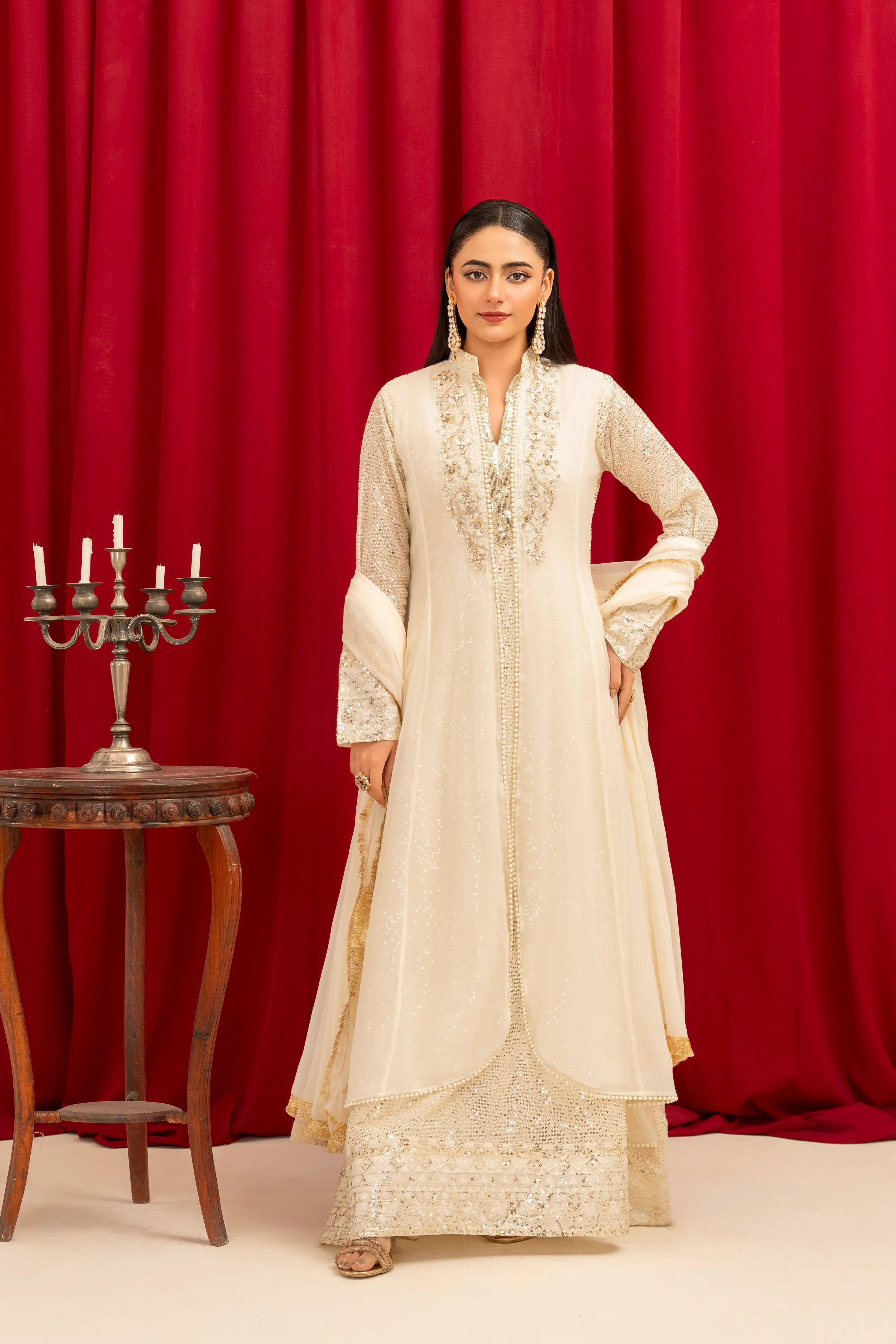 K-147-OFF WHITE Embroidered Chiffon Pret 3Pcs