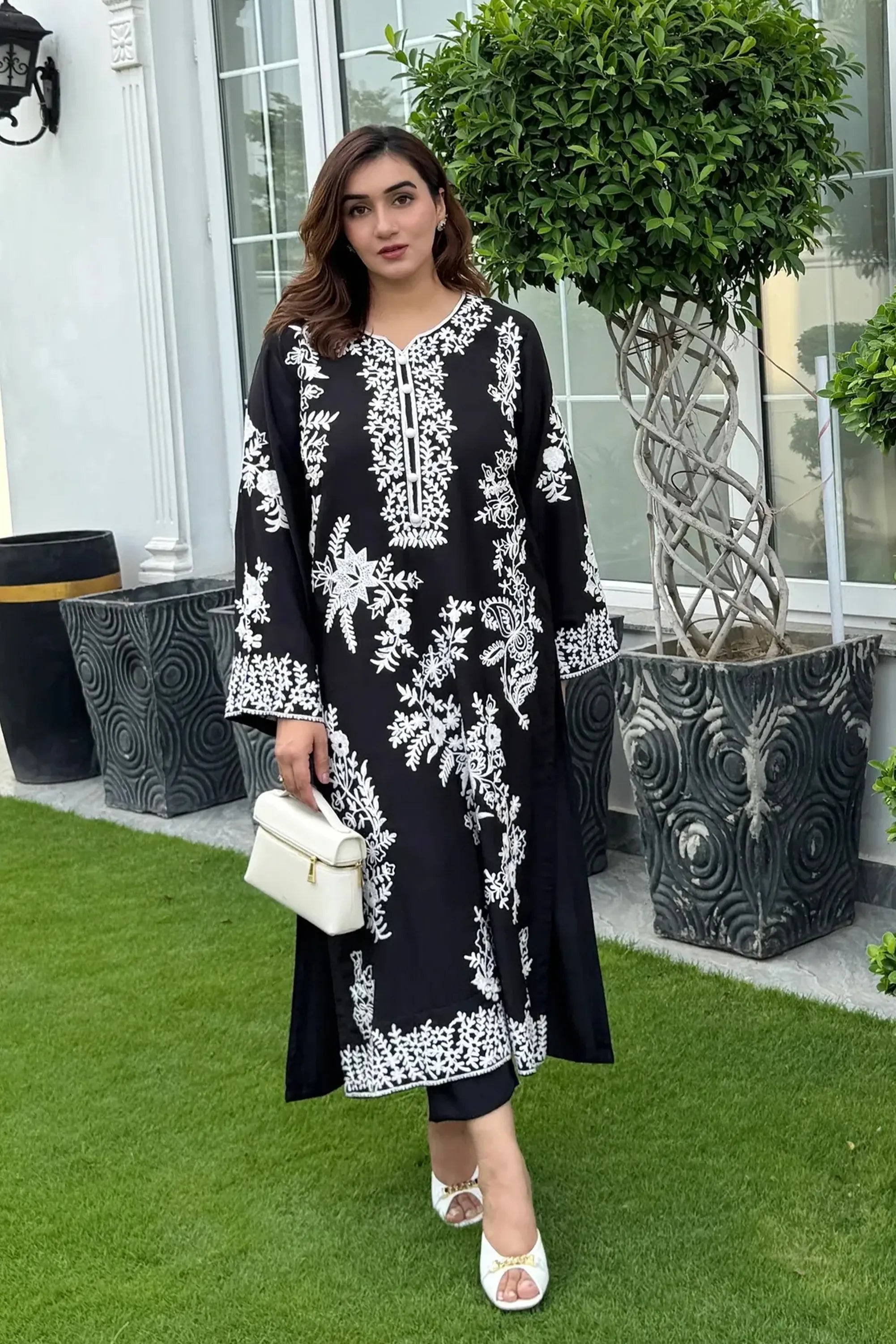 Black Flower Embroidered Georgette Pret 2Pcs