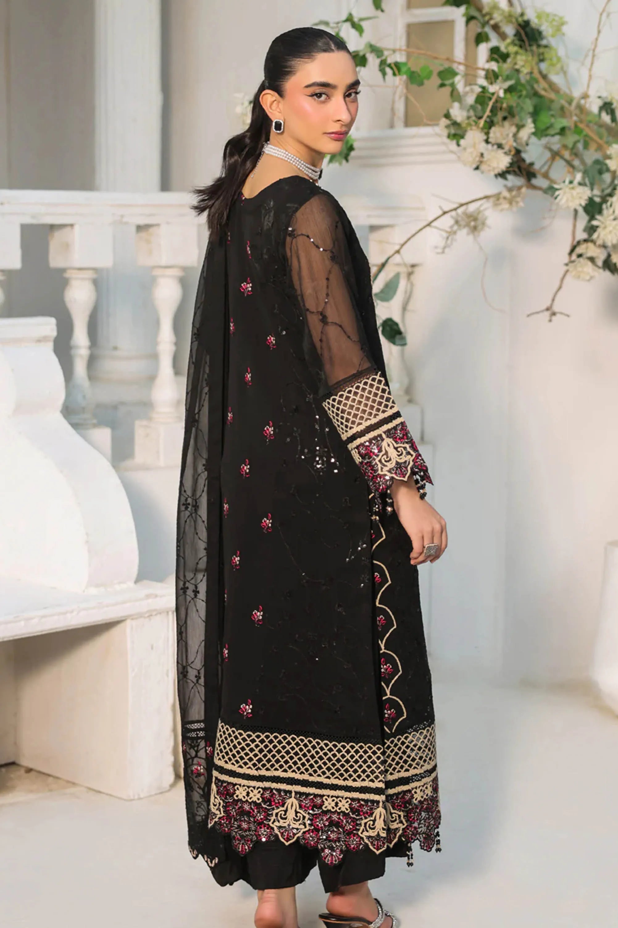 Siyah Embroidered Chiffon 3PCs