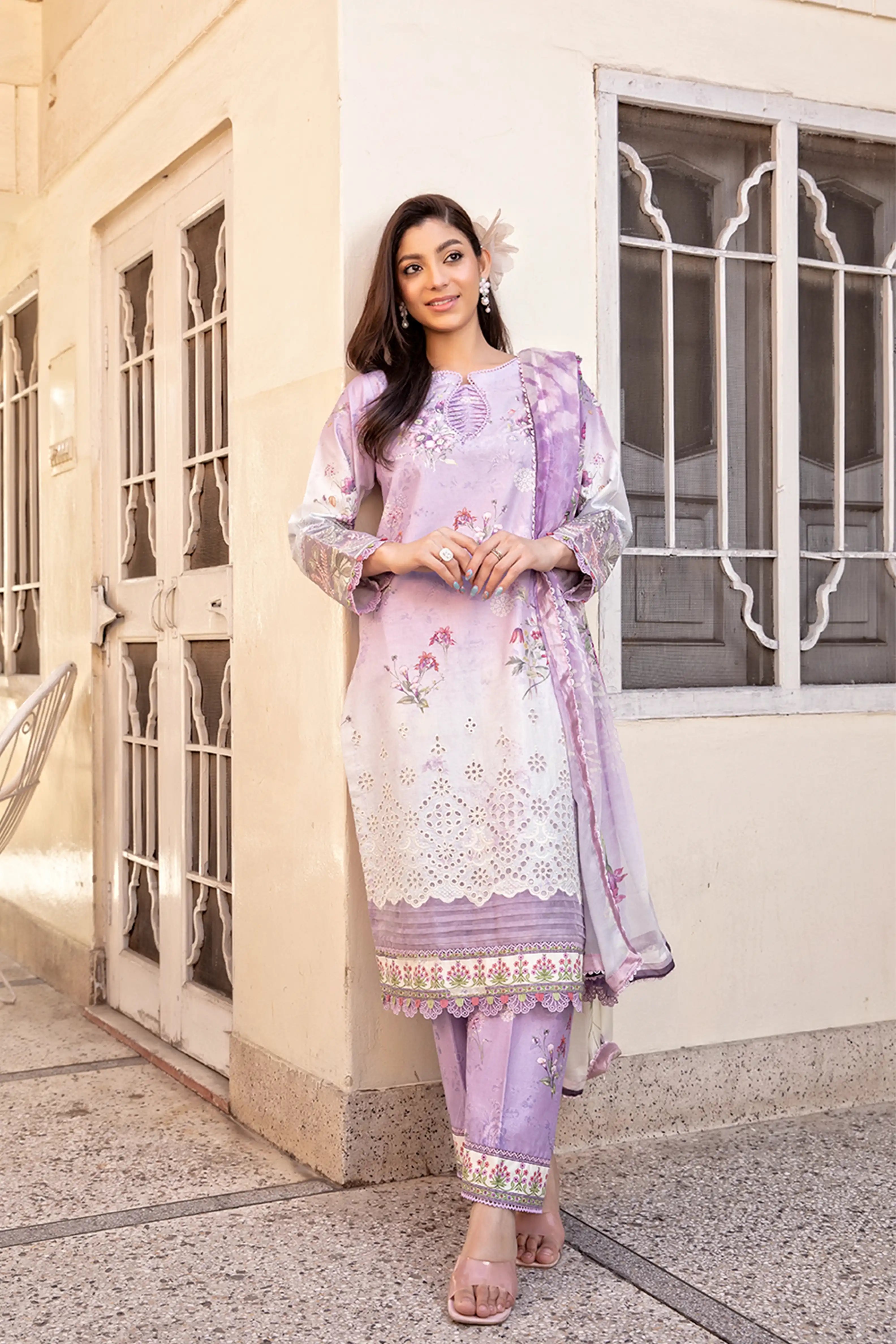 Nazneen Embroidered Chikankari Lawn 3Pcs