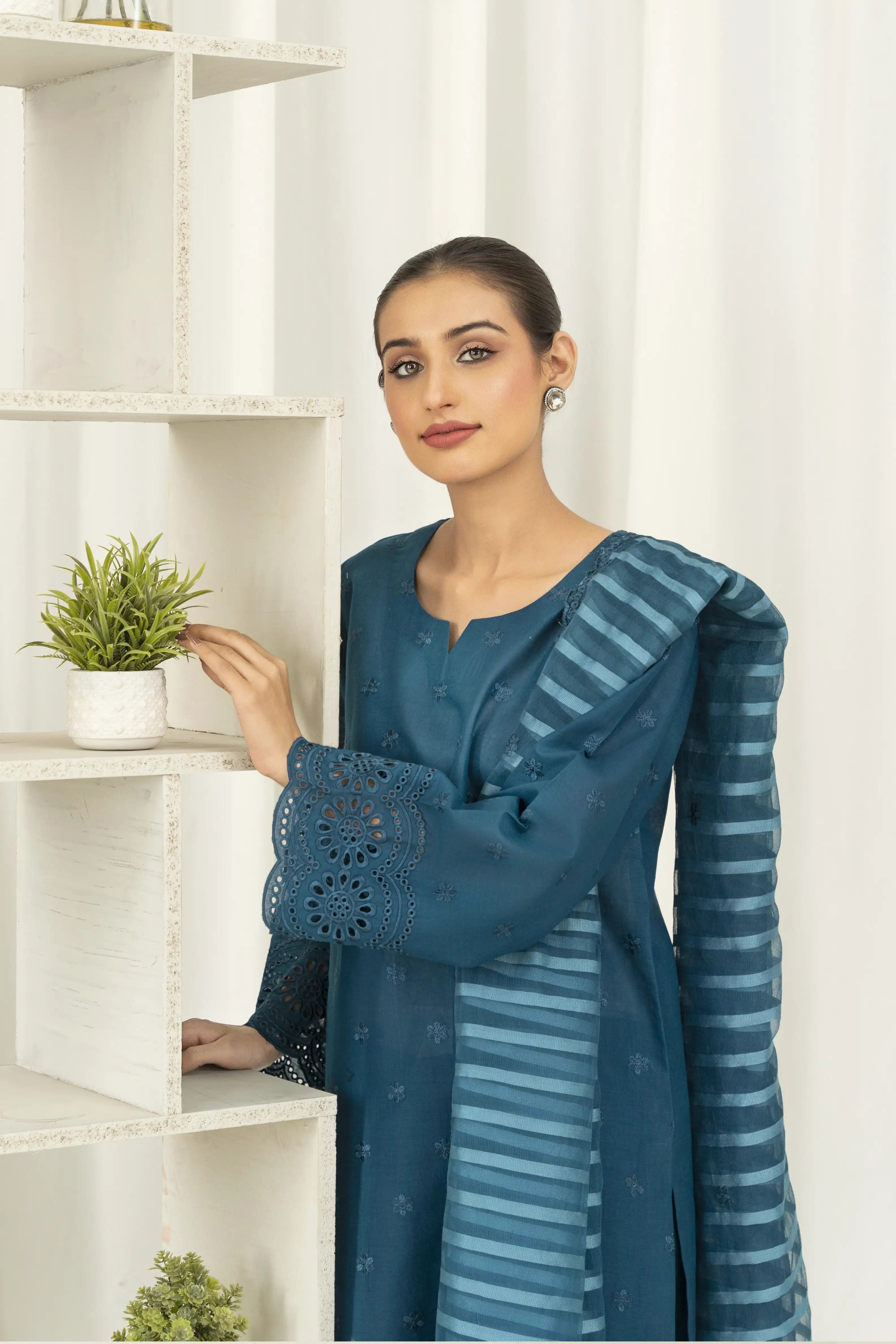 Either Cotton Lawn Pret 3Pcs