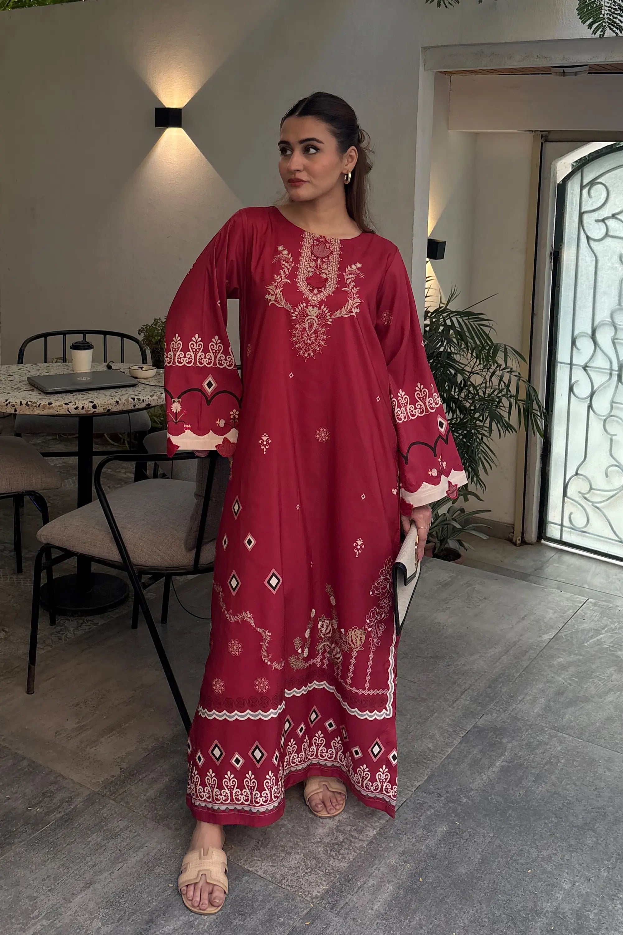 Nura Poly Lawn Kaftan Pret 1Pc