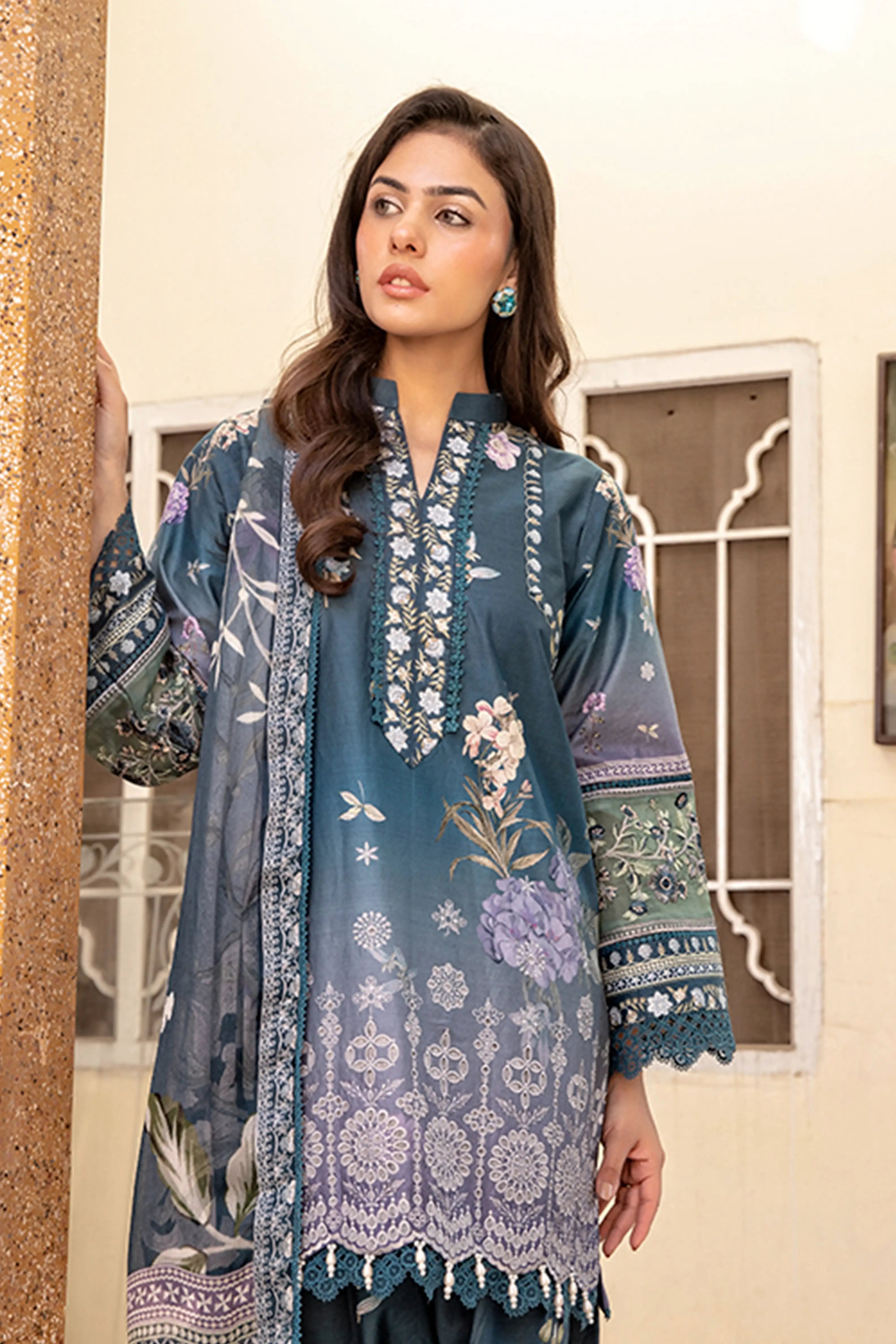 Neelofer Embroidered Chikankari Lawn 3Pcs