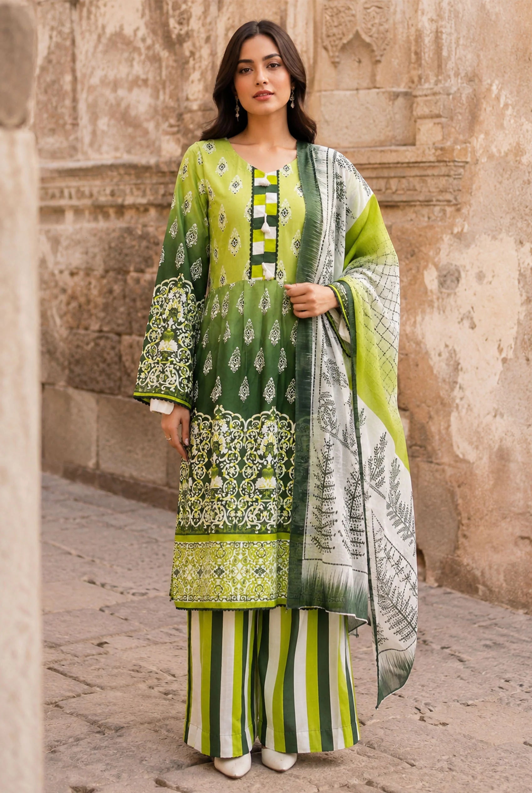 Azaadi A-14 3 - Piece Set