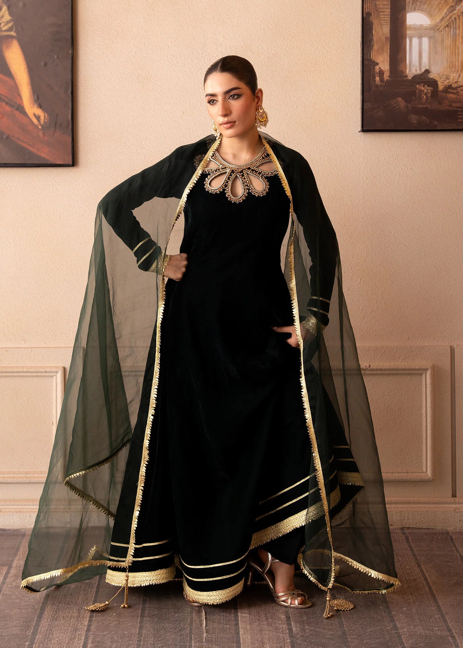 EMERALD VEIL VELVET EMBROIDERED PRET 3Pcs