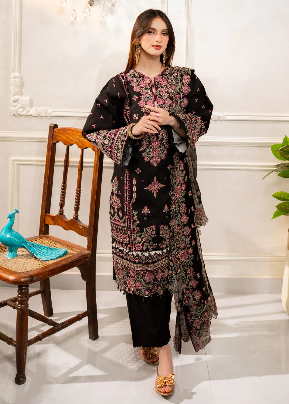 Buraqstore black chikankari lawn fabric suit 3 piece