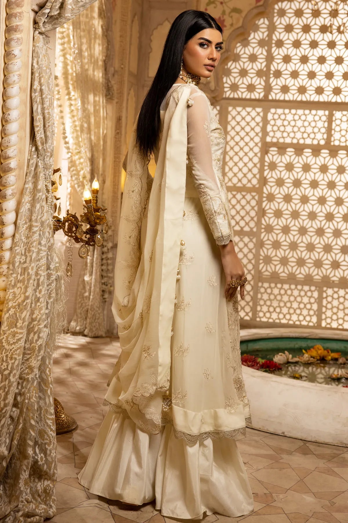 model dressed in white dress design chiffon 3 piece buraqstore