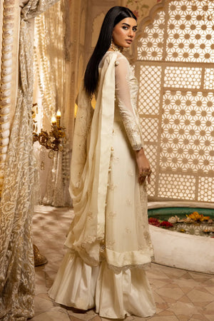 model dressed in white dress design chiffon 3 piece buraqstore