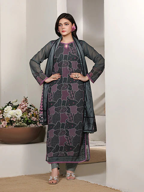 Girl wearing flowy chiffon dress by Buraqstore with elegant movement pose