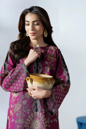 girl posing in purple dress by buraqstore casual style