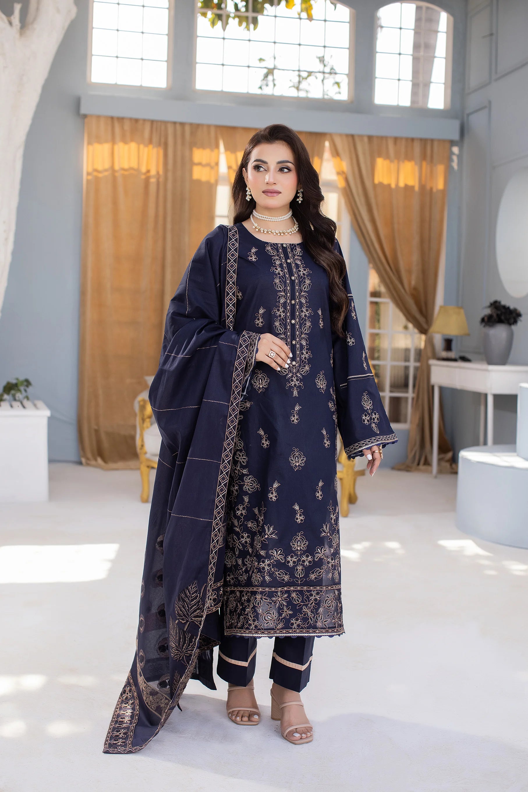 DK-46 Unstitched Embroidered Lawn 3 PCs