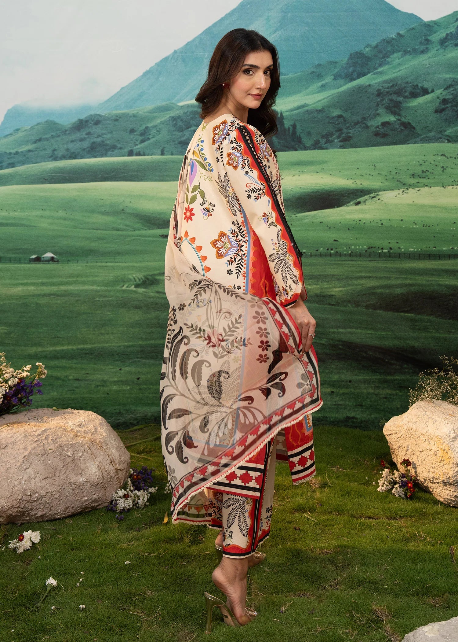 Ardis - Embroidered Lawn 3-Piece Set