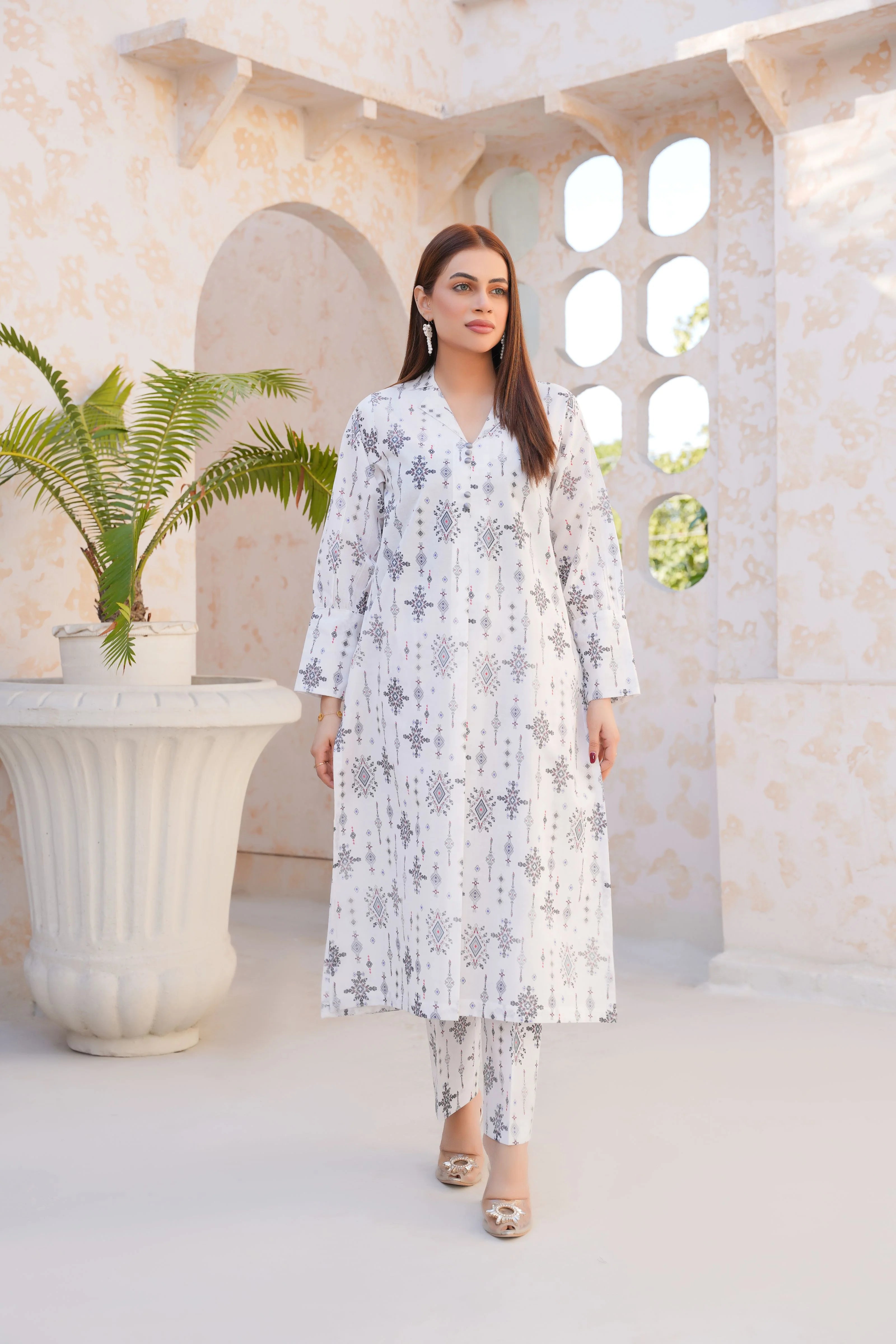 White Elegance - Printed Lawn Pret 2PCs