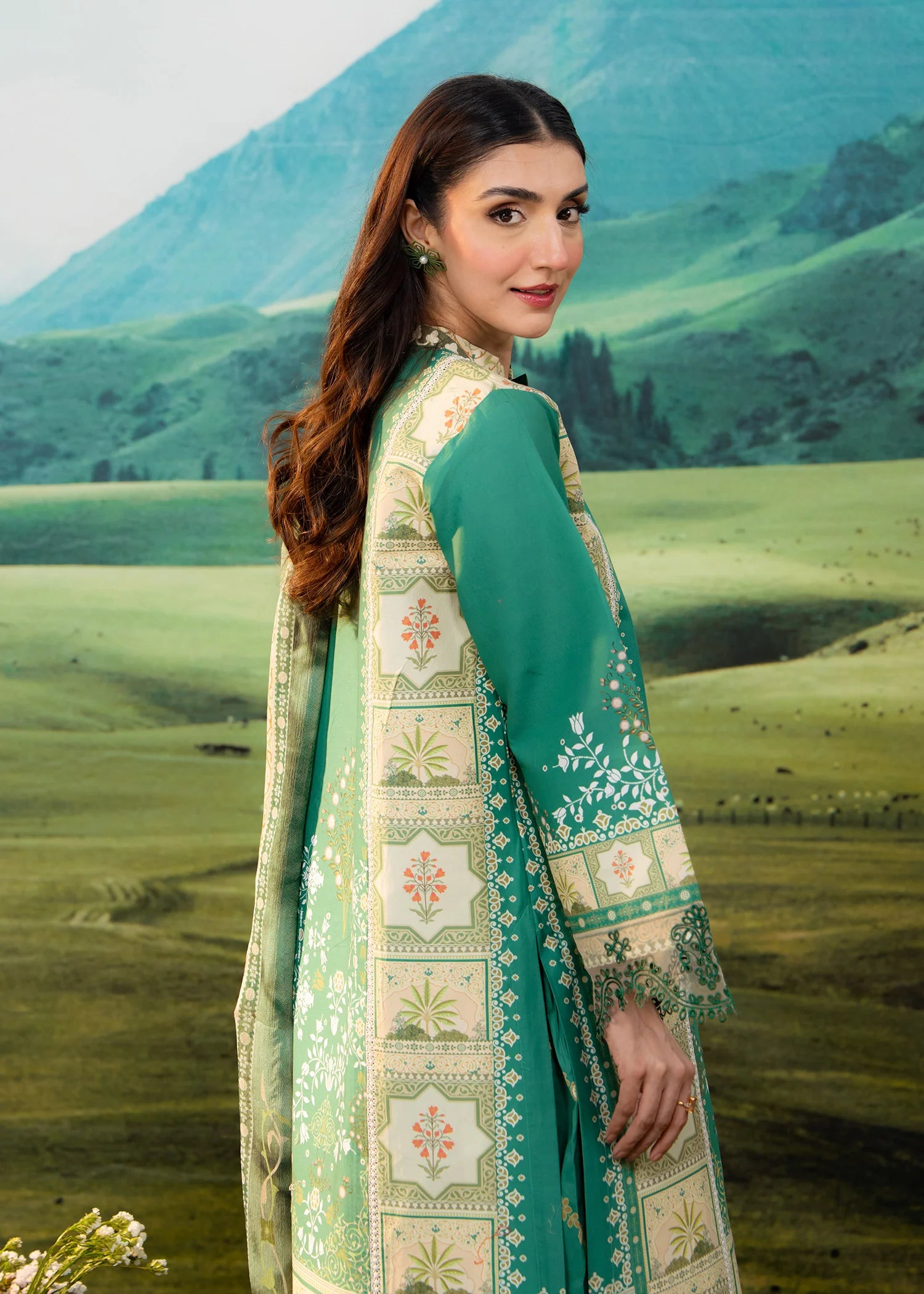 Orchid - Embroidered Lawn 3-Piece Set