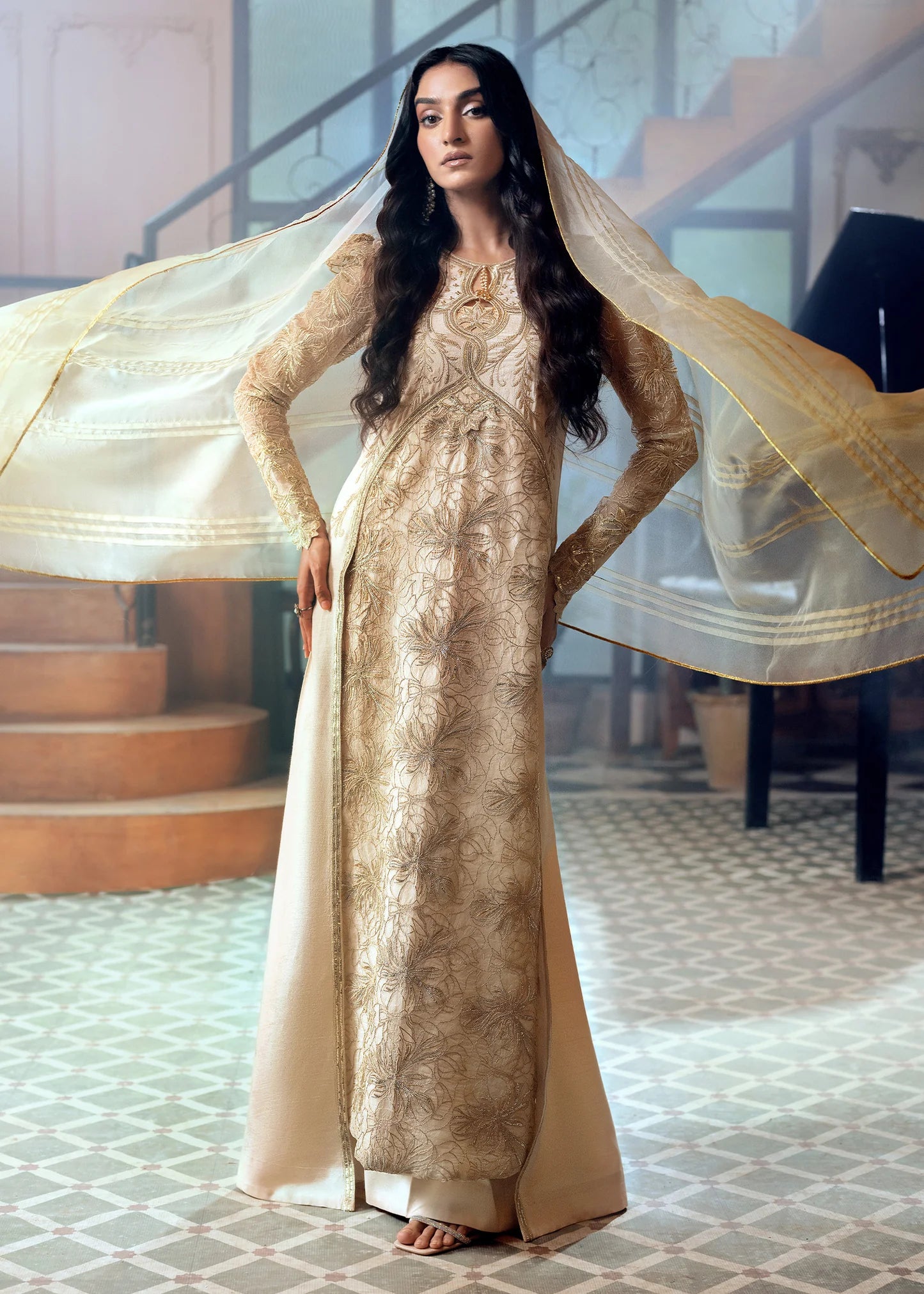 Ivory Glow Luxury Pret 3 PCs