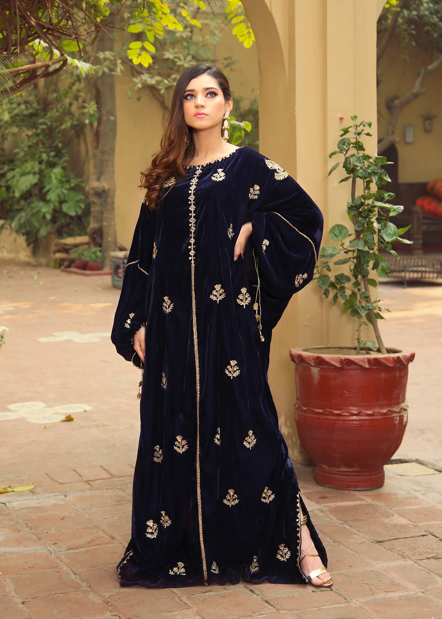 Ethnic Blue Velvet Kaftan Pakistan