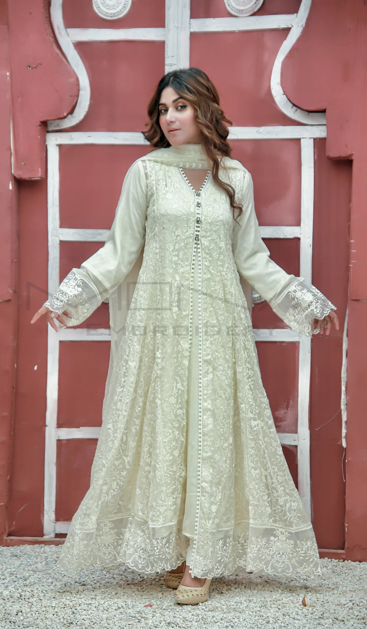 WHITE DRESS 113