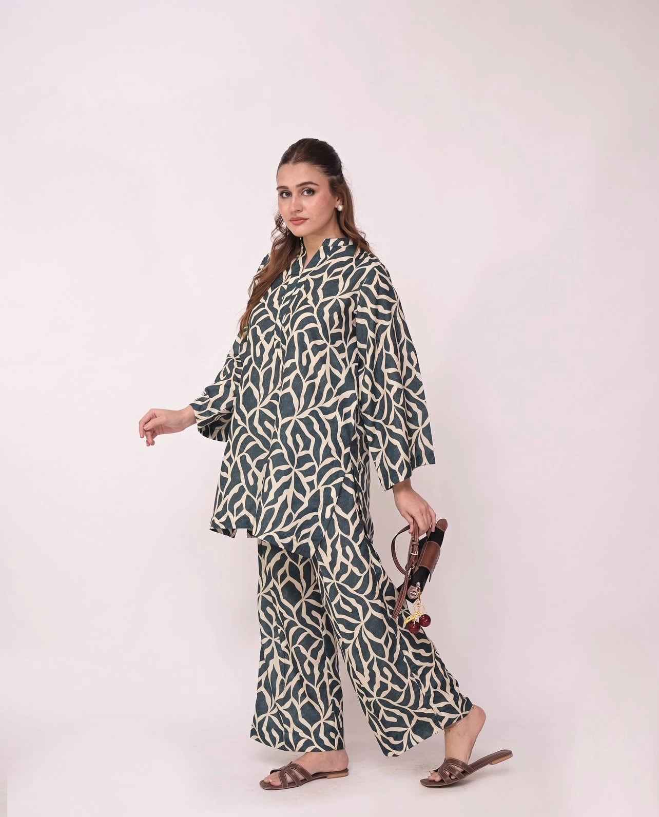 Forest Flow Lawn Pret 2 PCs