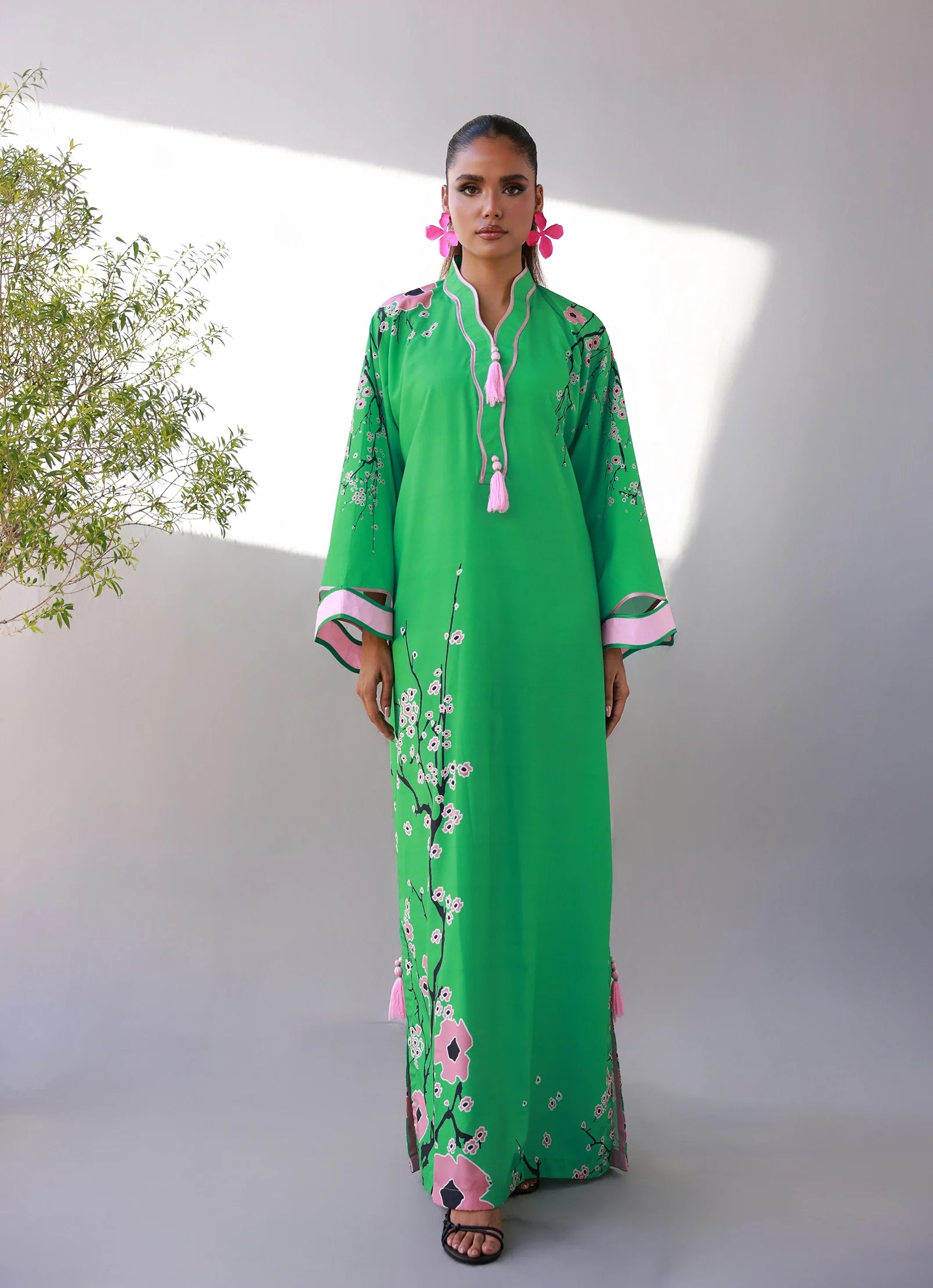 A stroll in green woods Kaftan Pret 1 PC