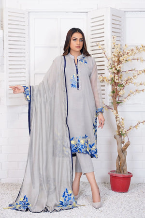 Girl wearing sheer organza outfit by Buraqstore with elegant pose