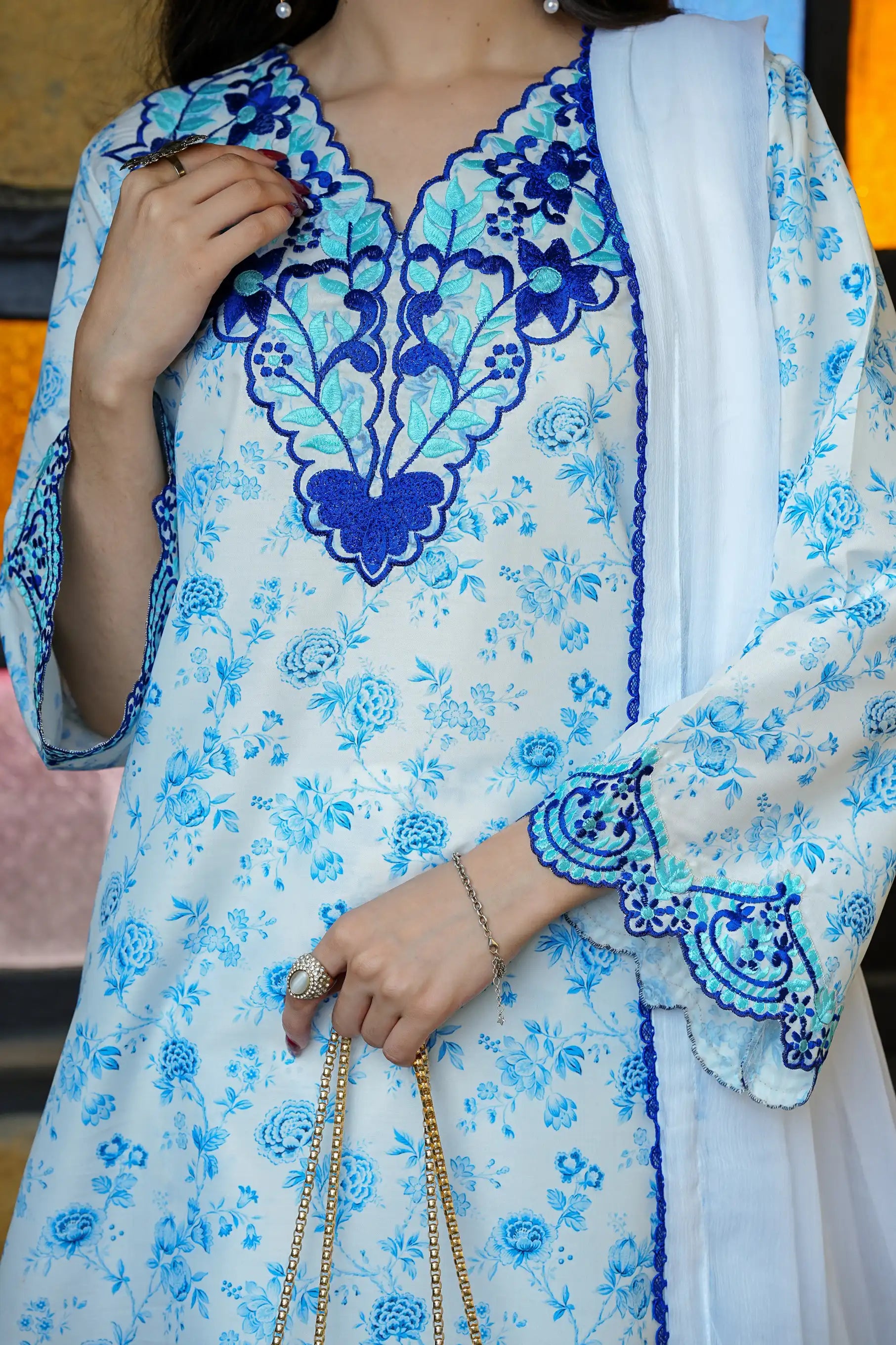 Twilight Lawn Dress Design 2024 – 3Pc Summer Pret