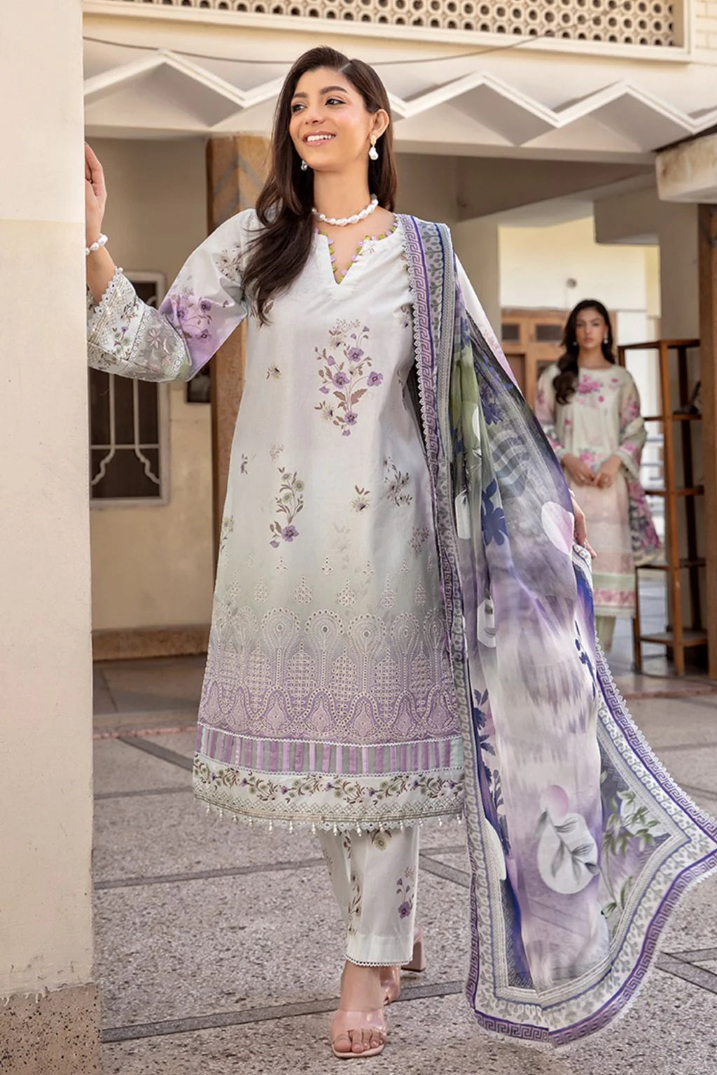 Zohra Embroidered Chikankari Lawn 3Pcs