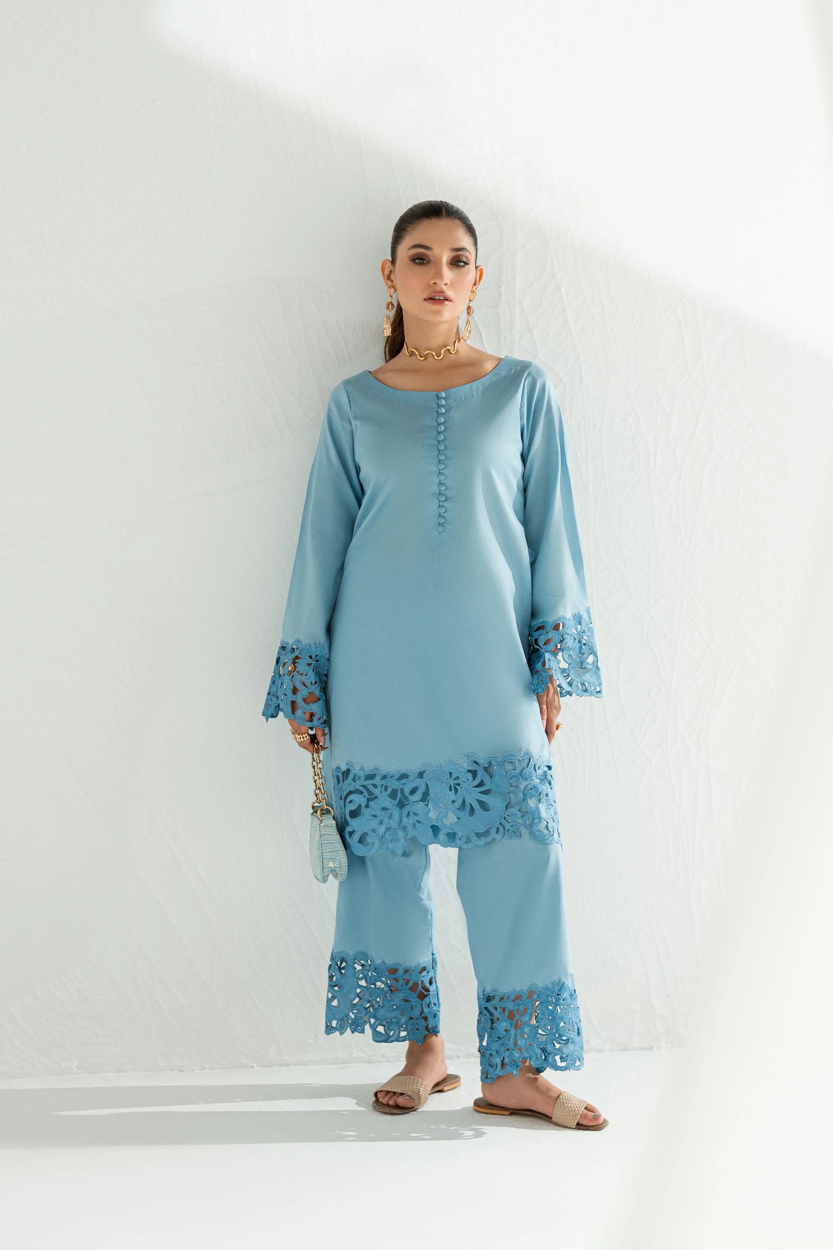 SF 246 Embroidered Lawn Pret 2 PCs