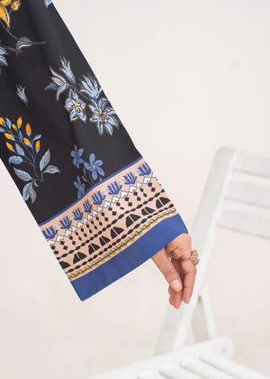 Women wearing black co ord set, side view showing the fit of the printed grip set, Buraqstore