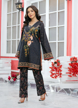 Women wearing black dress pakistan, close-up of the print on the lawn shirt, Buraqstore