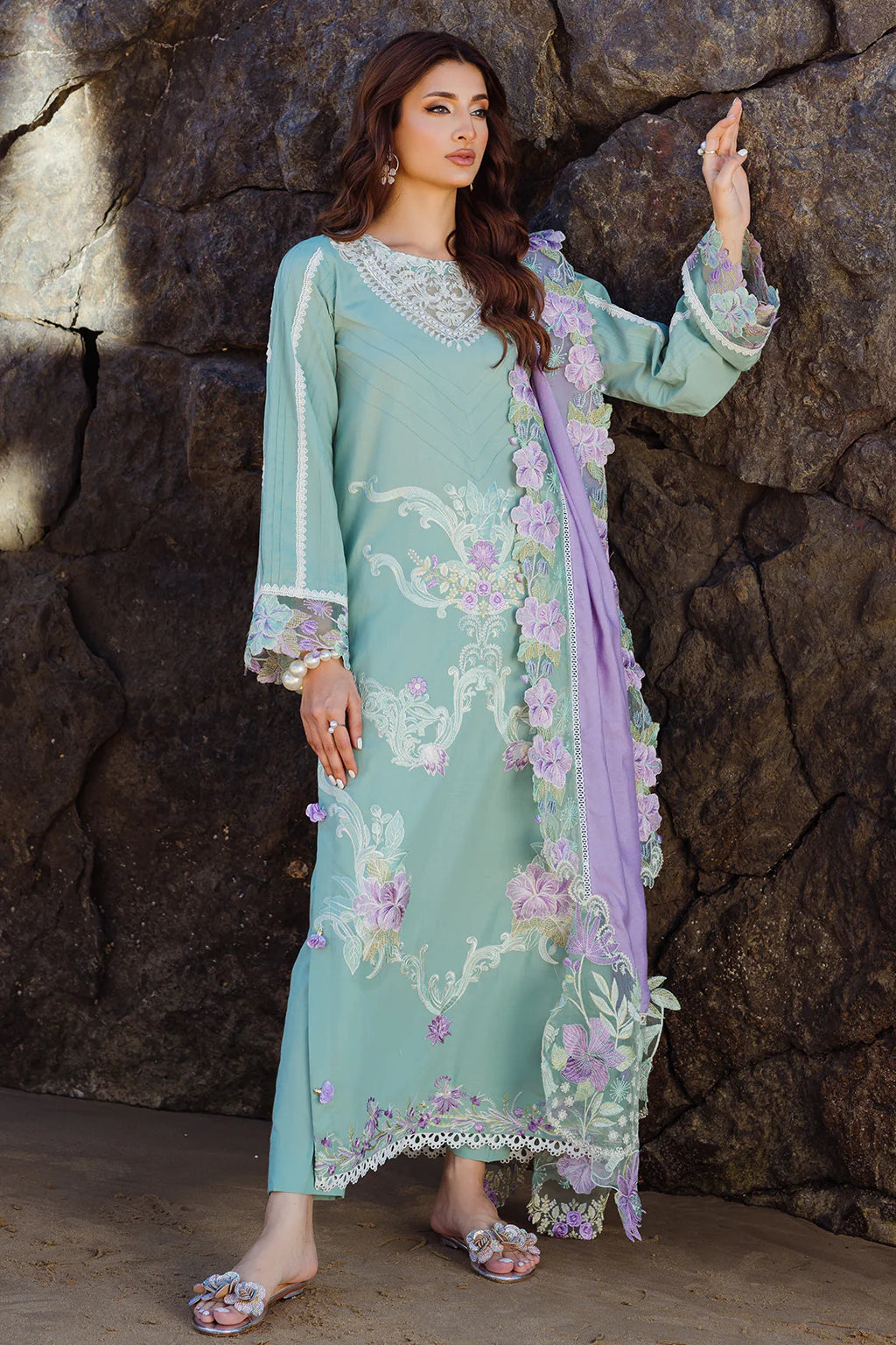 PEARL EMBROIDERED LAWN 3 PCs