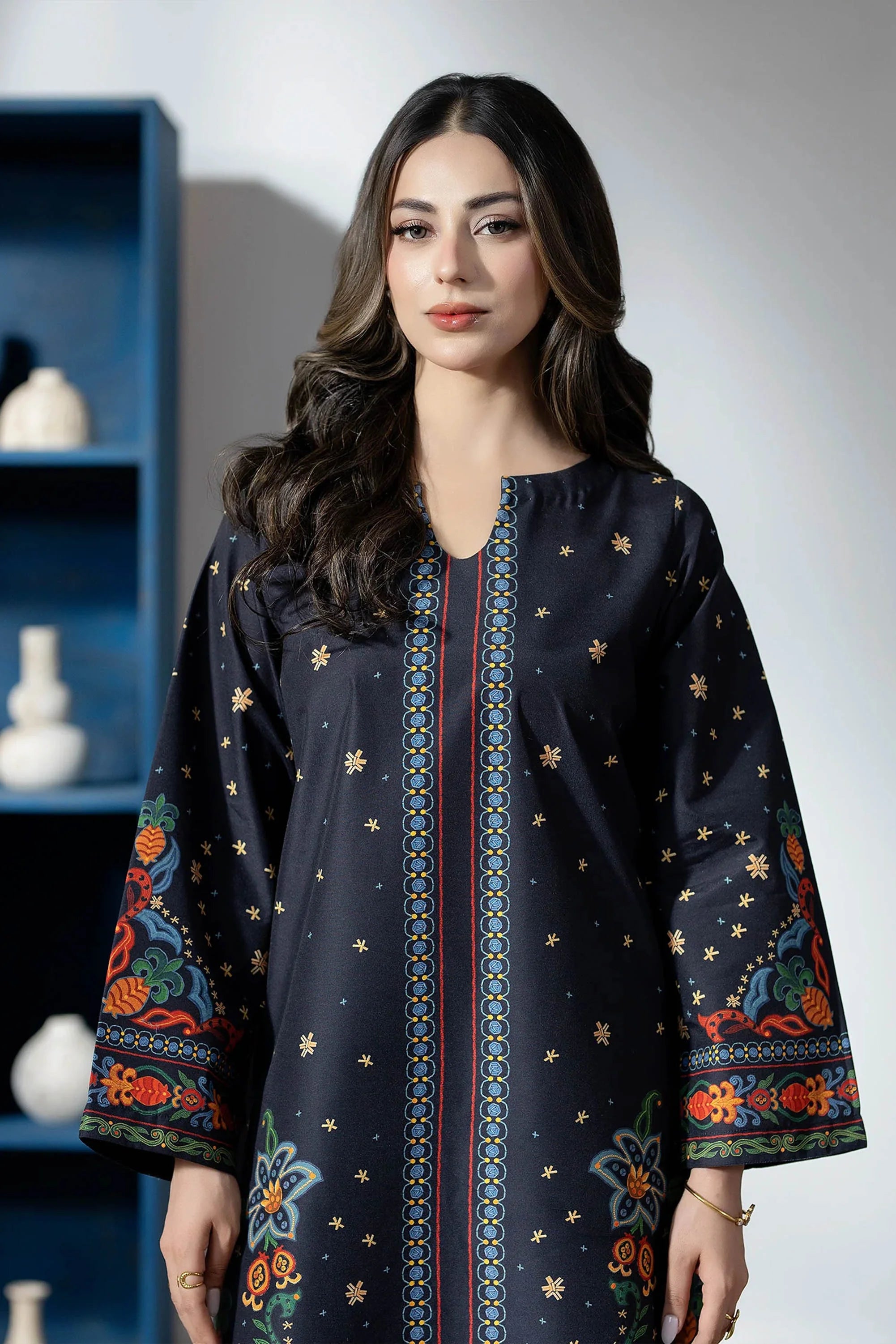 Model dressed in printed lawn 2pc co ord set by Buraqstore casual summer wear