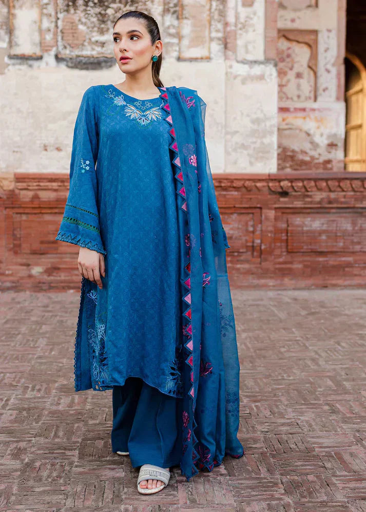 Shop Cambric Suits for Women in Pakistan| Buraq’s Guide to Cambric Fabric