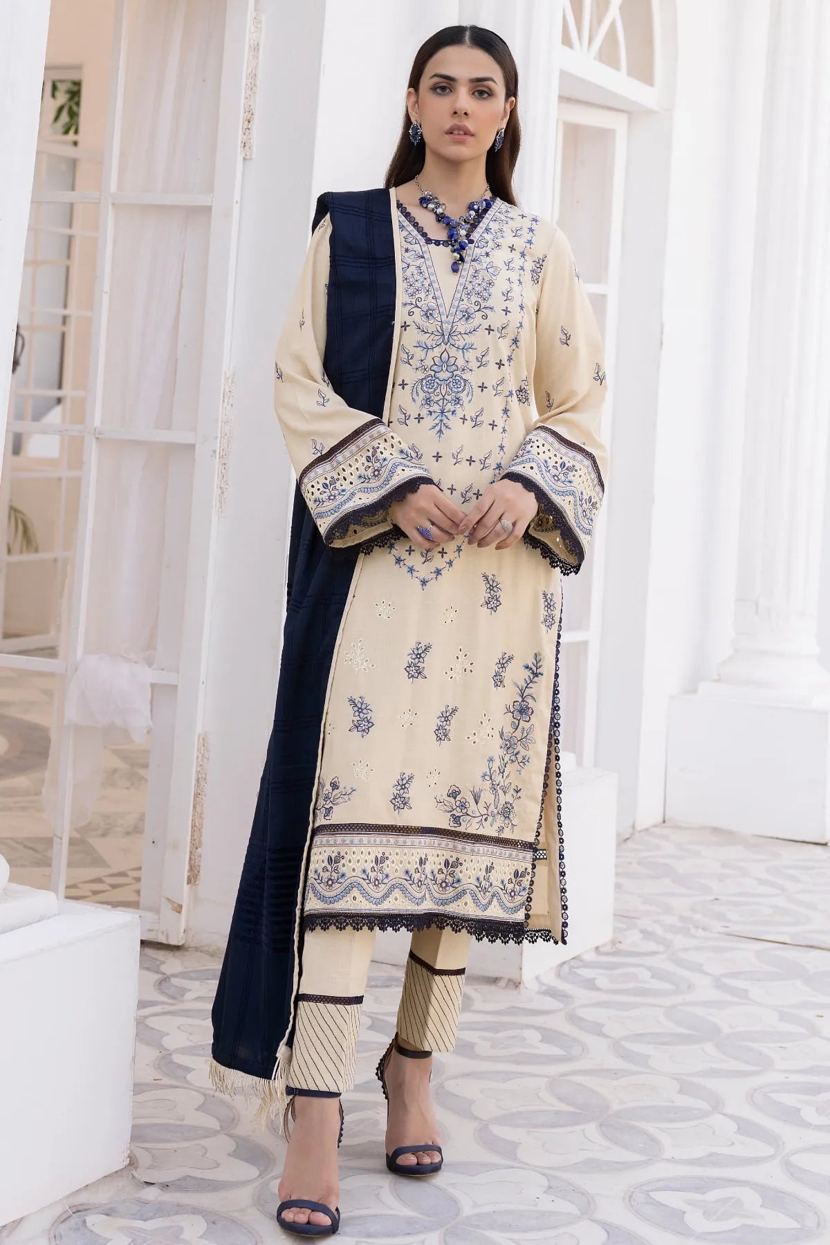 SA-08 EMBROIDERED DHANAK UNSTITCHED 3 PCs