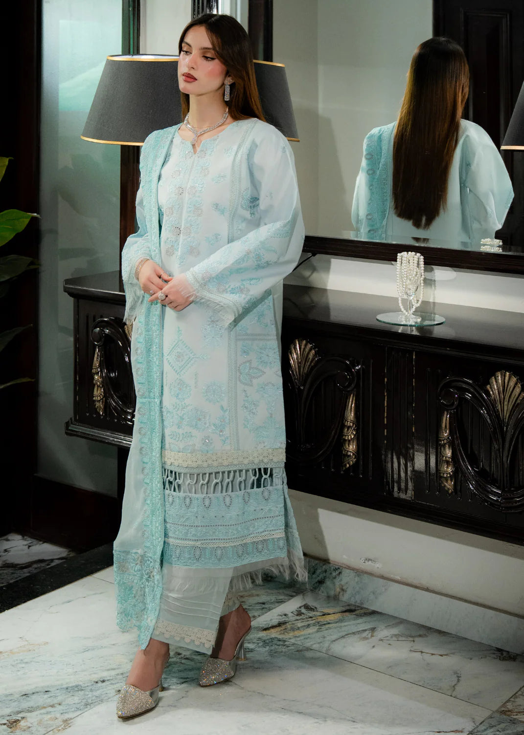 Evren - Embroidered Lawn 3-Piece Set