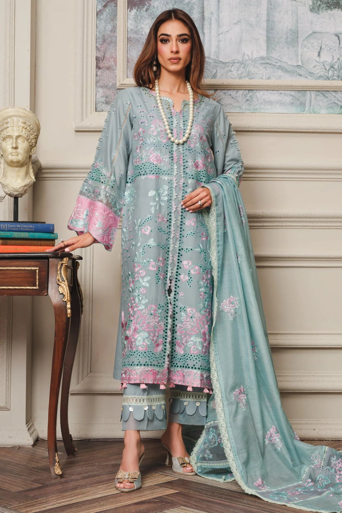 Surkhru S-22 : Unstitched Embroidered Lawn 3pc