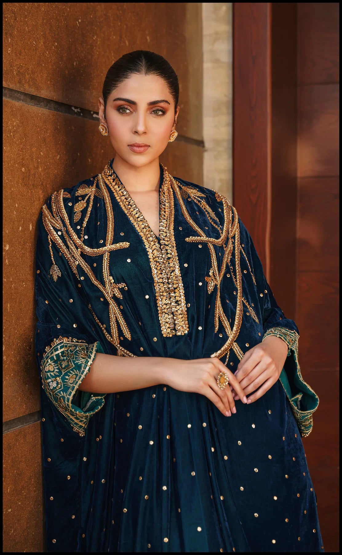 NILE VELVET EMBROIDERED KAFTAN PRET 1 PC