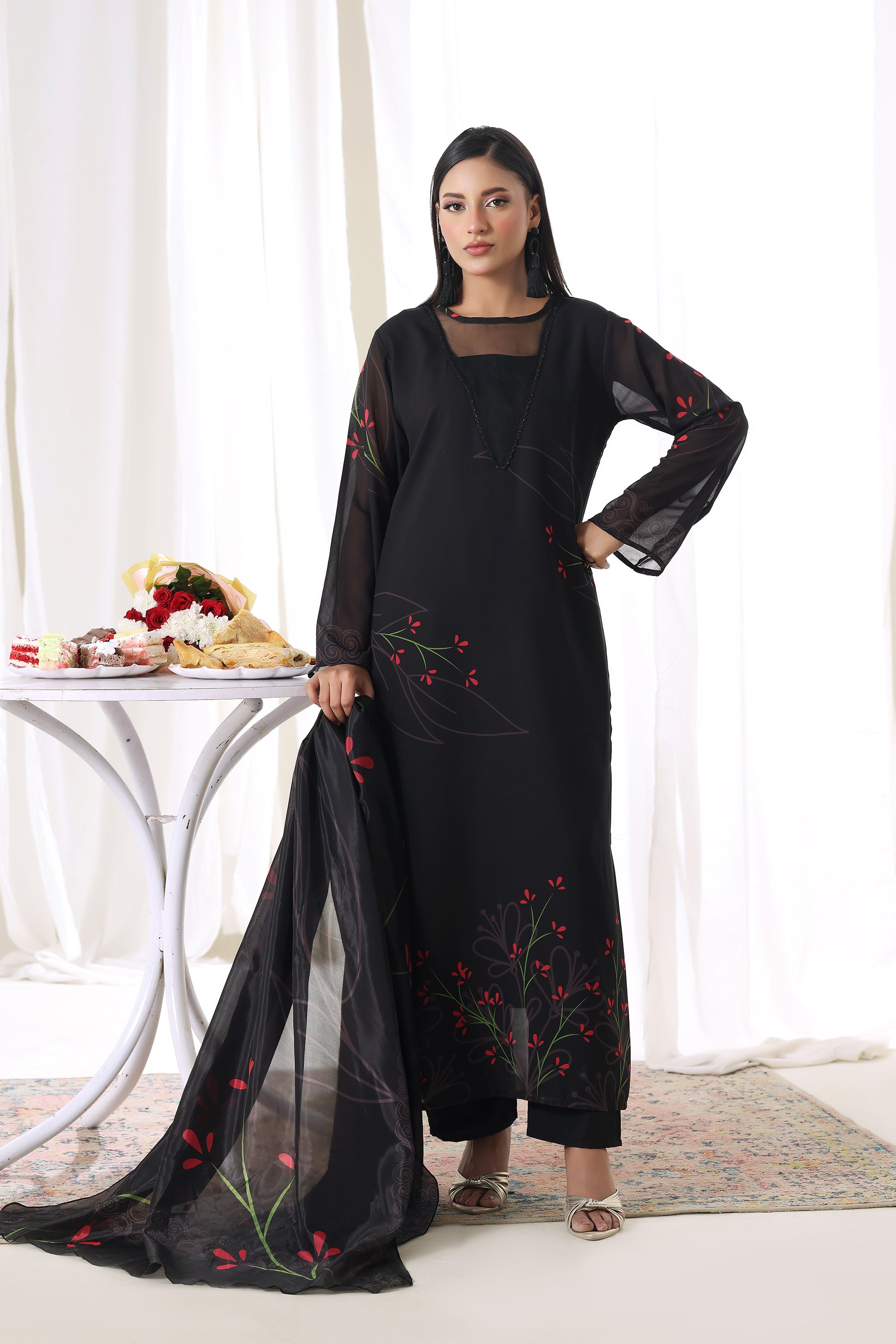 Buraqstore chiffon pret Midnight Flora on model, trendy ladies dress