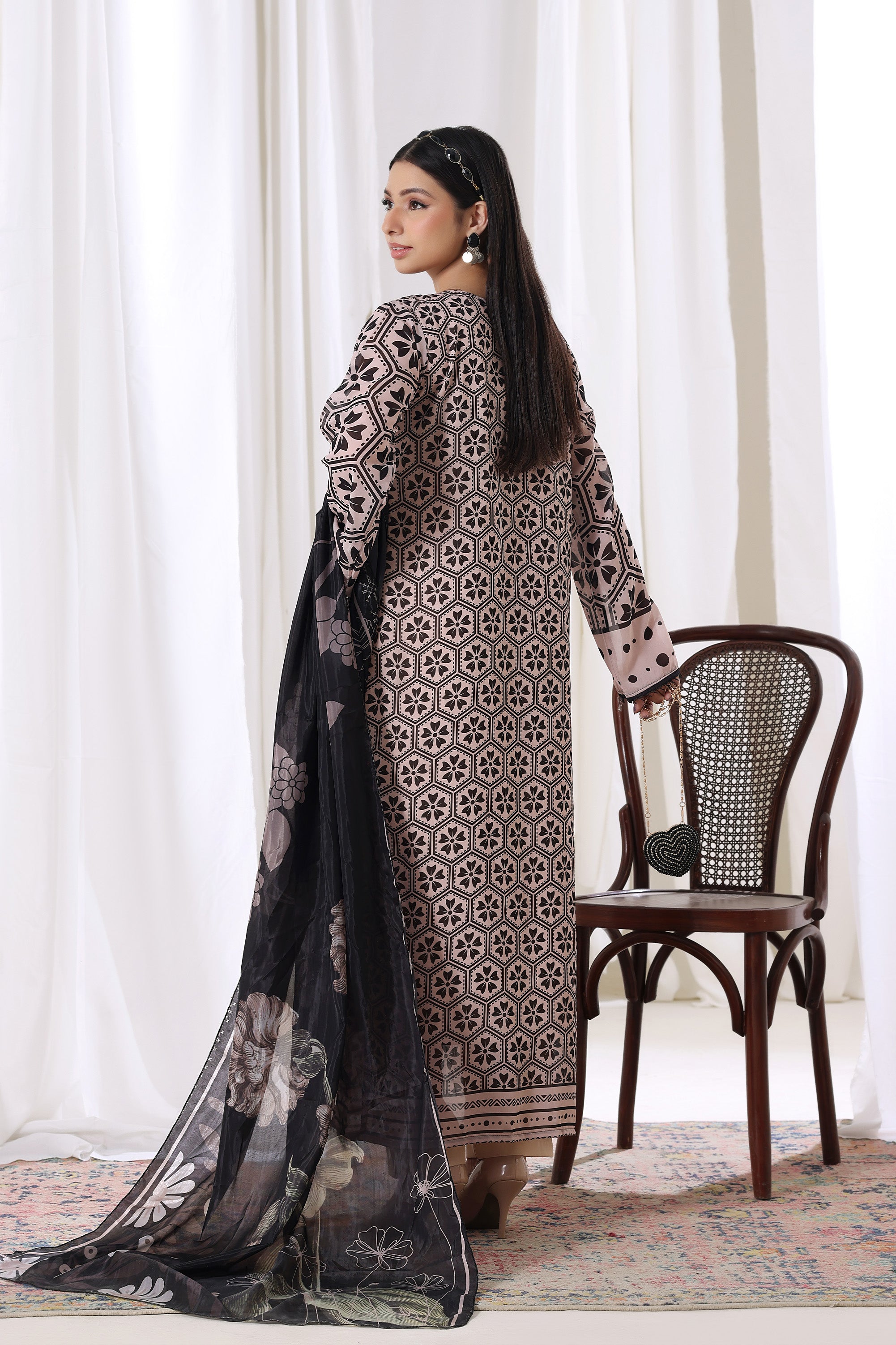 Young woman in Monochrome Mosaic chiffon pret from Buraqstore, perfect party dress