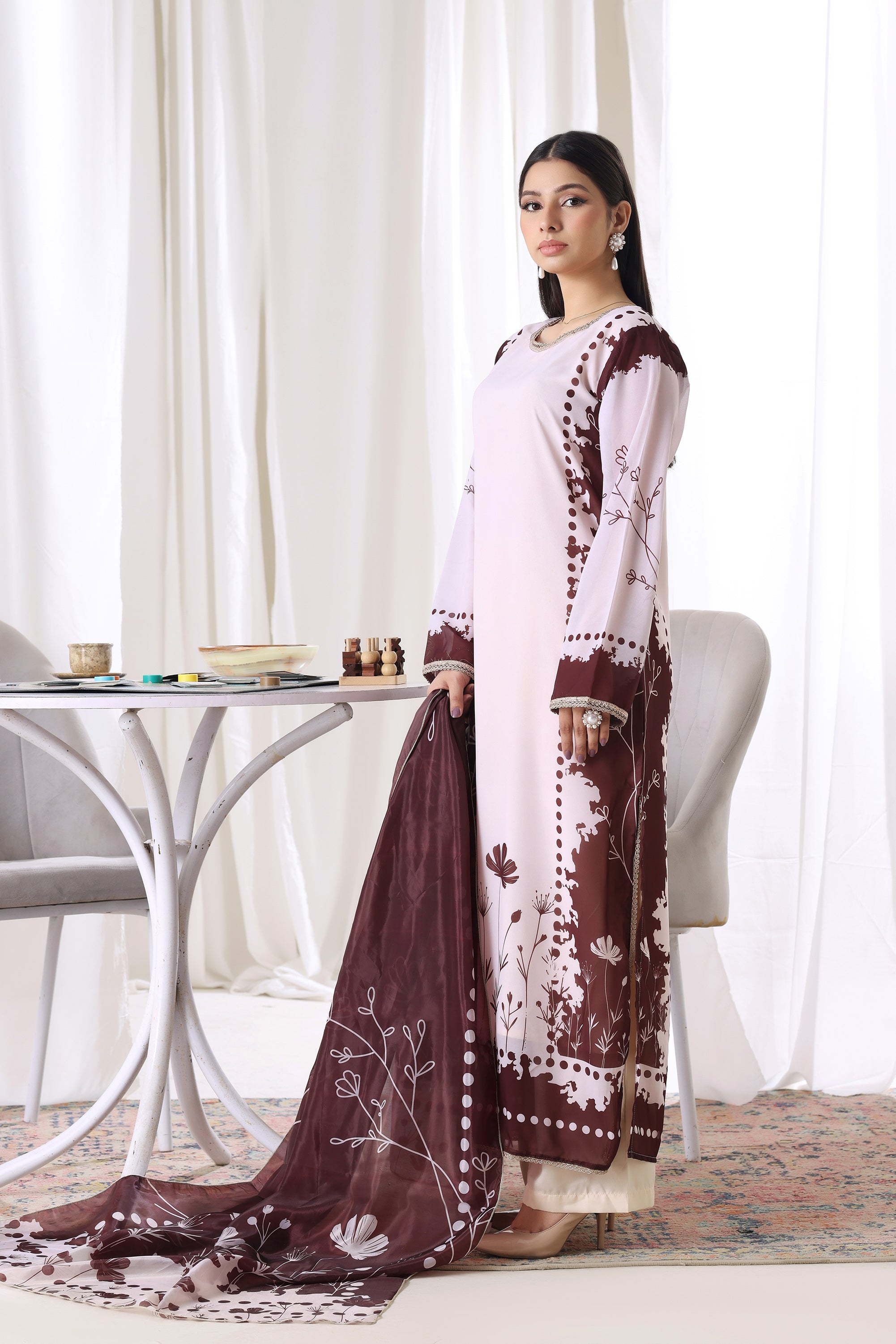 Buraqstore Blush Burgundy chiffon pret on model, elegant women’s dress