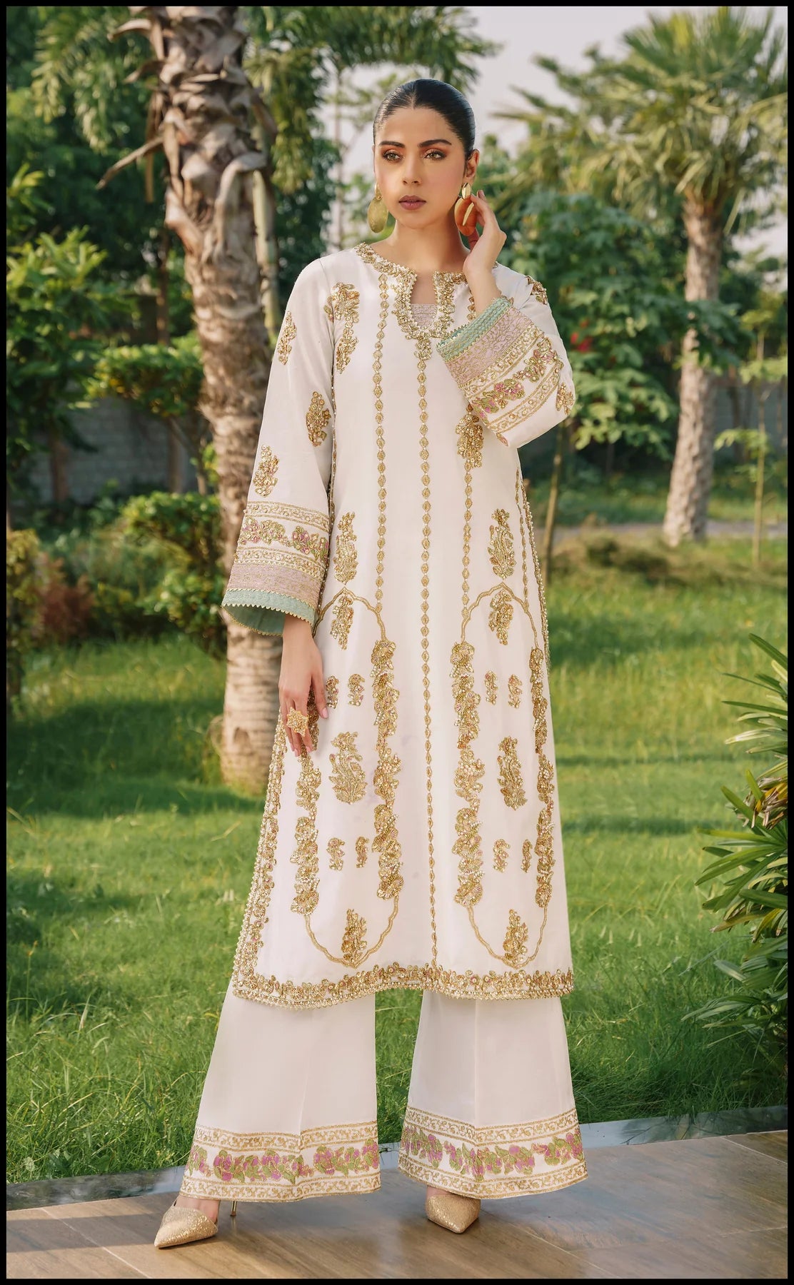 WANIYA RAWSILK EMBROIDERED PRET 2 PCs